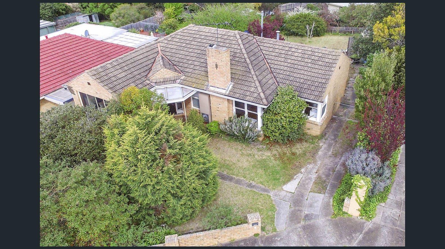 Prop-GPT: House: VIC Highton, VIC 3216 Home For Rent