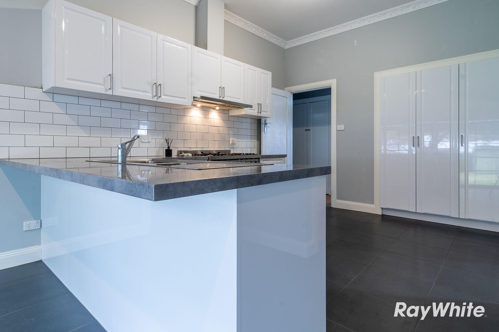 House for Rent: Flora Hill, VIC 3550, VIC, 3550