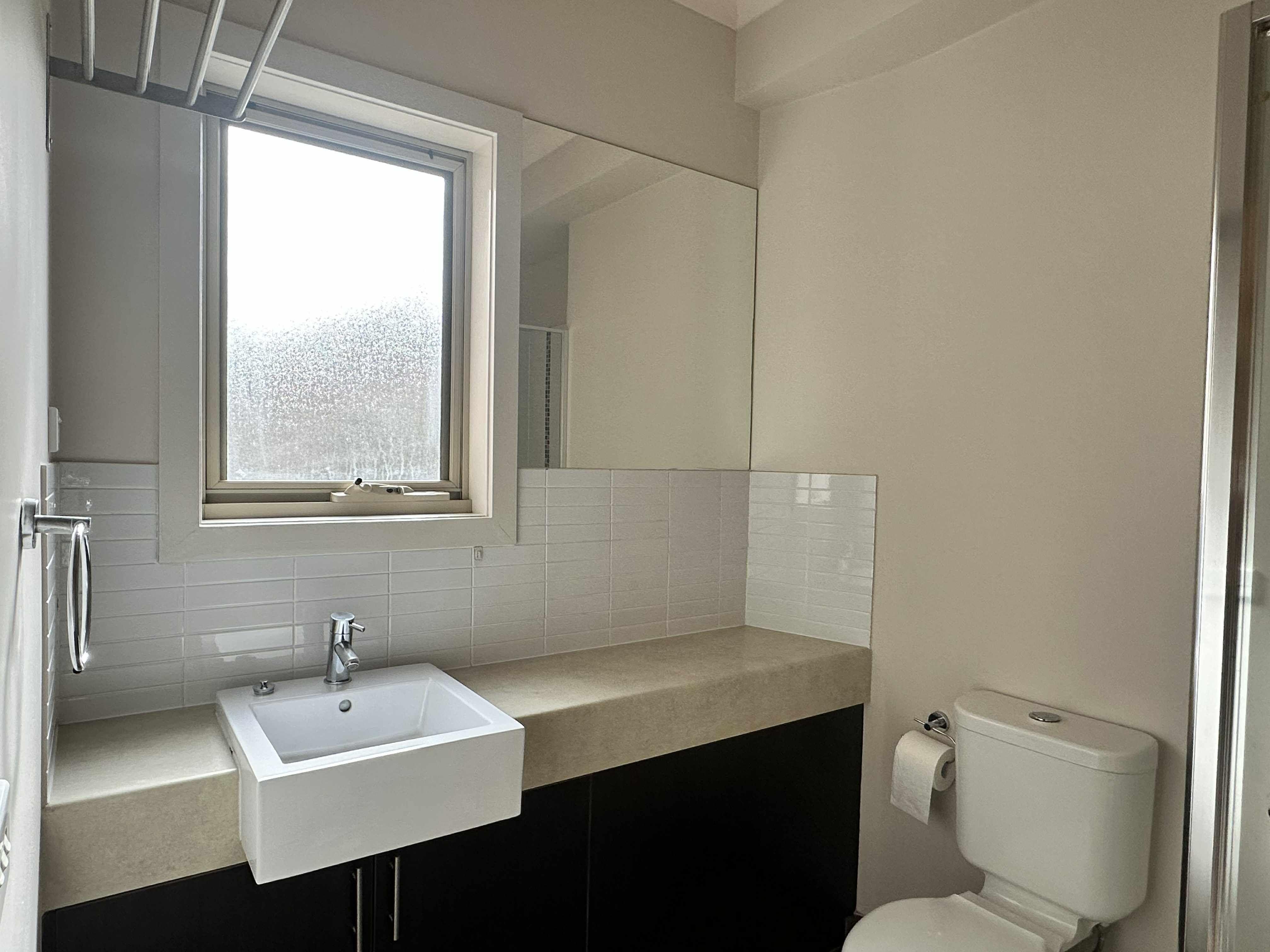 Modern Comfort & Low-Maintenance Living!