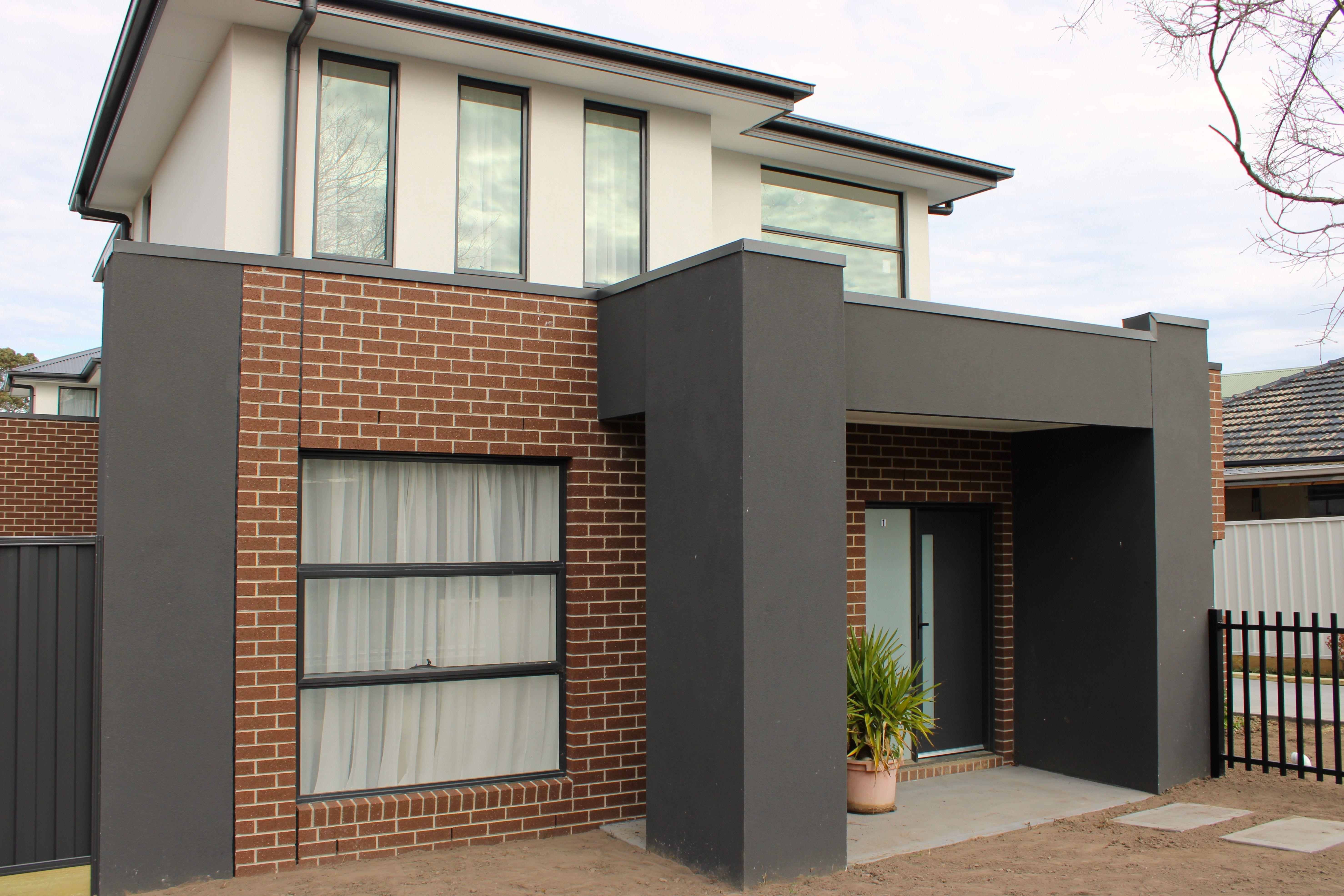 Prop-GPT: Townhouse: VIC Reservoir, VIC 3073 Home For Rent