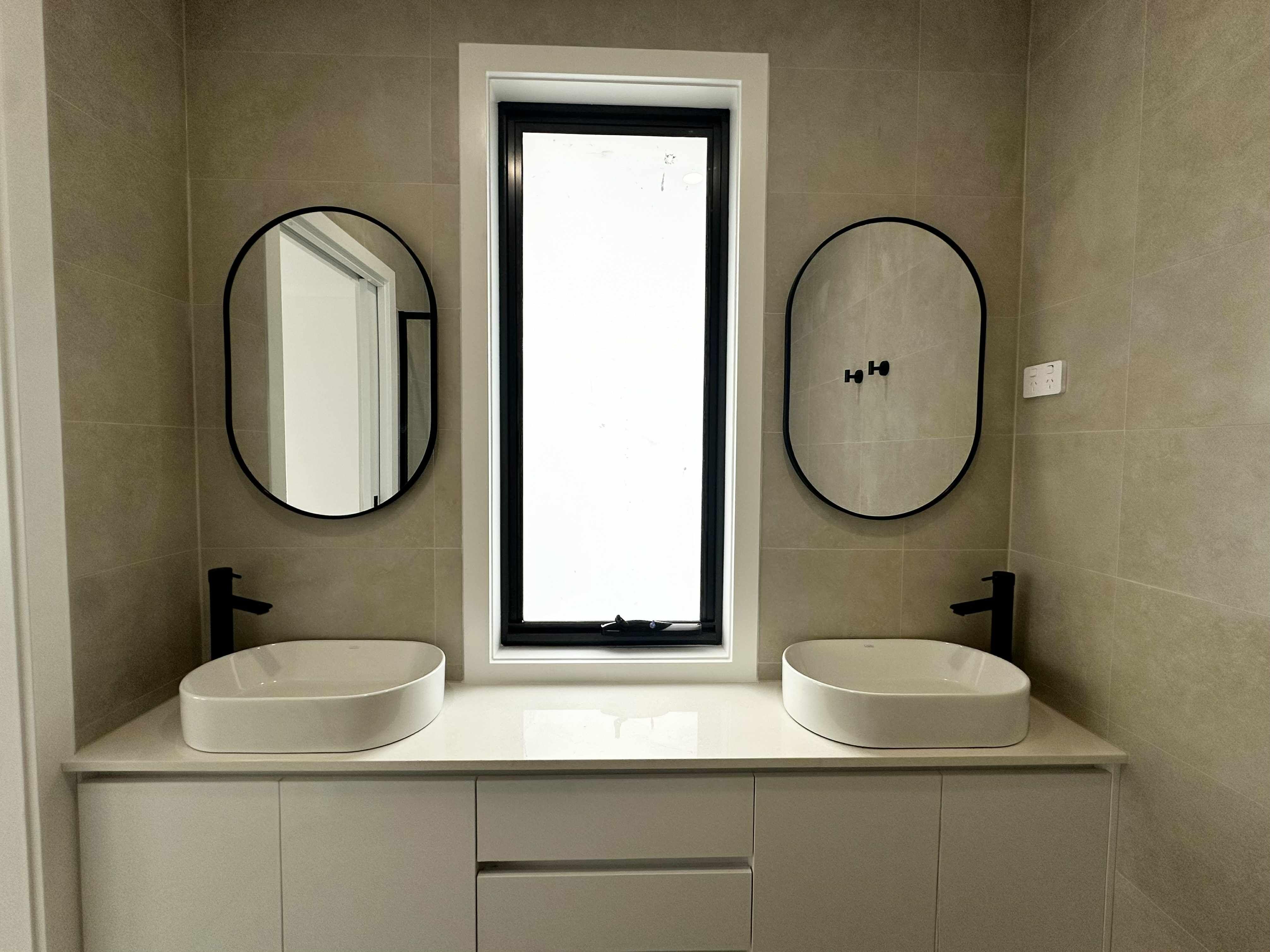 Stylish Living in the heart of Reservoir!