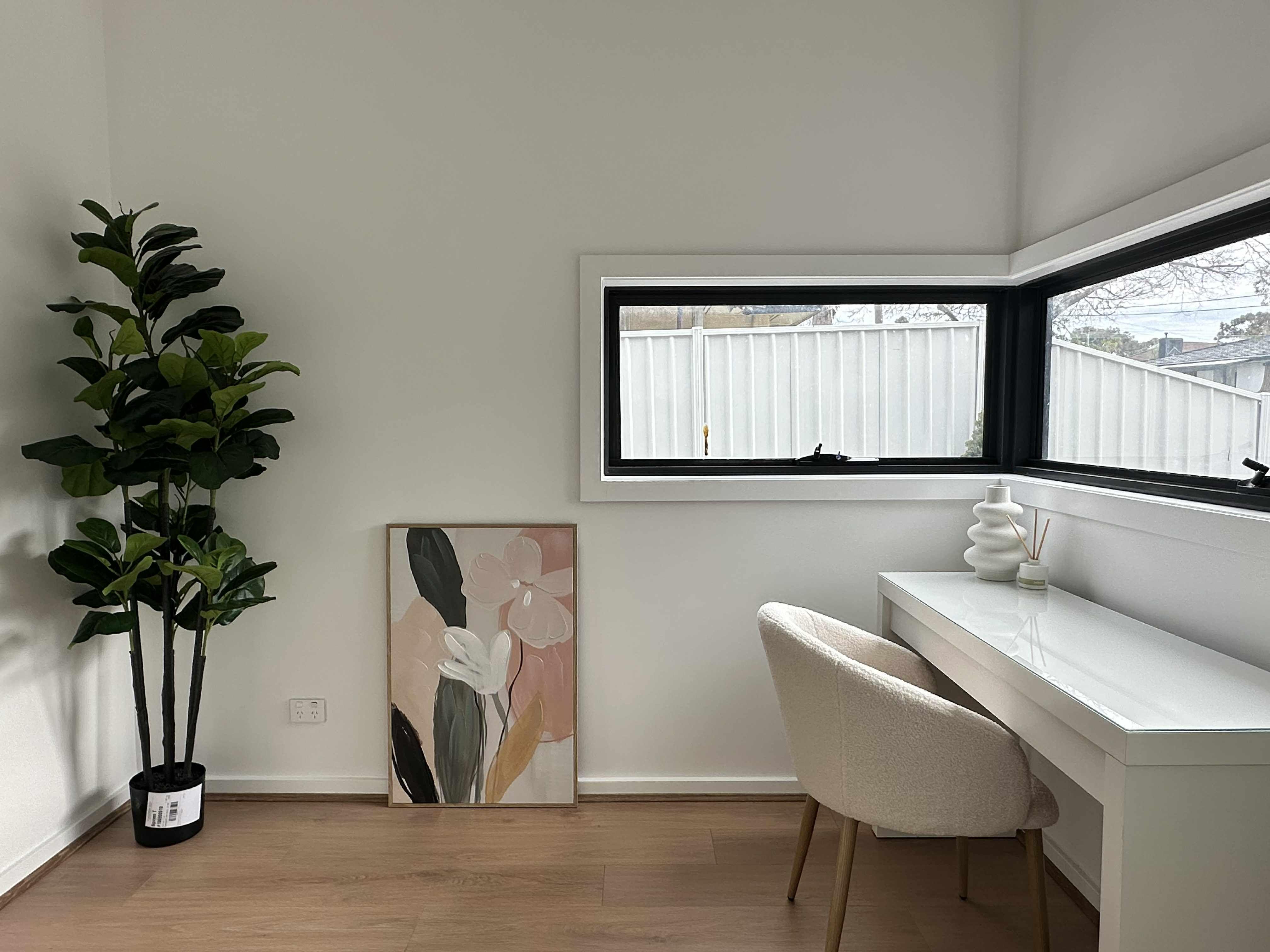 Stylish Living in the heart of Reservoir!