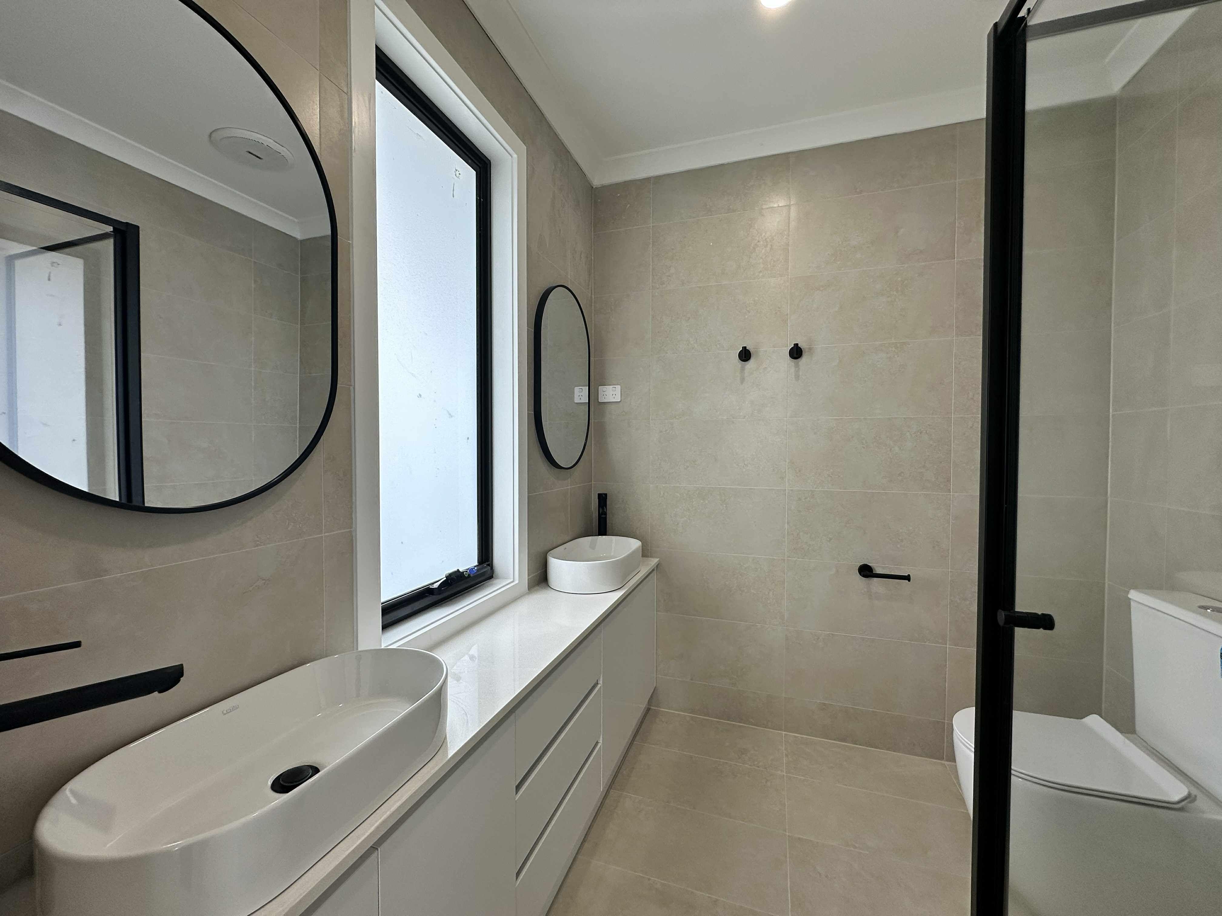 Stylish Living in the heart of Reservoir!