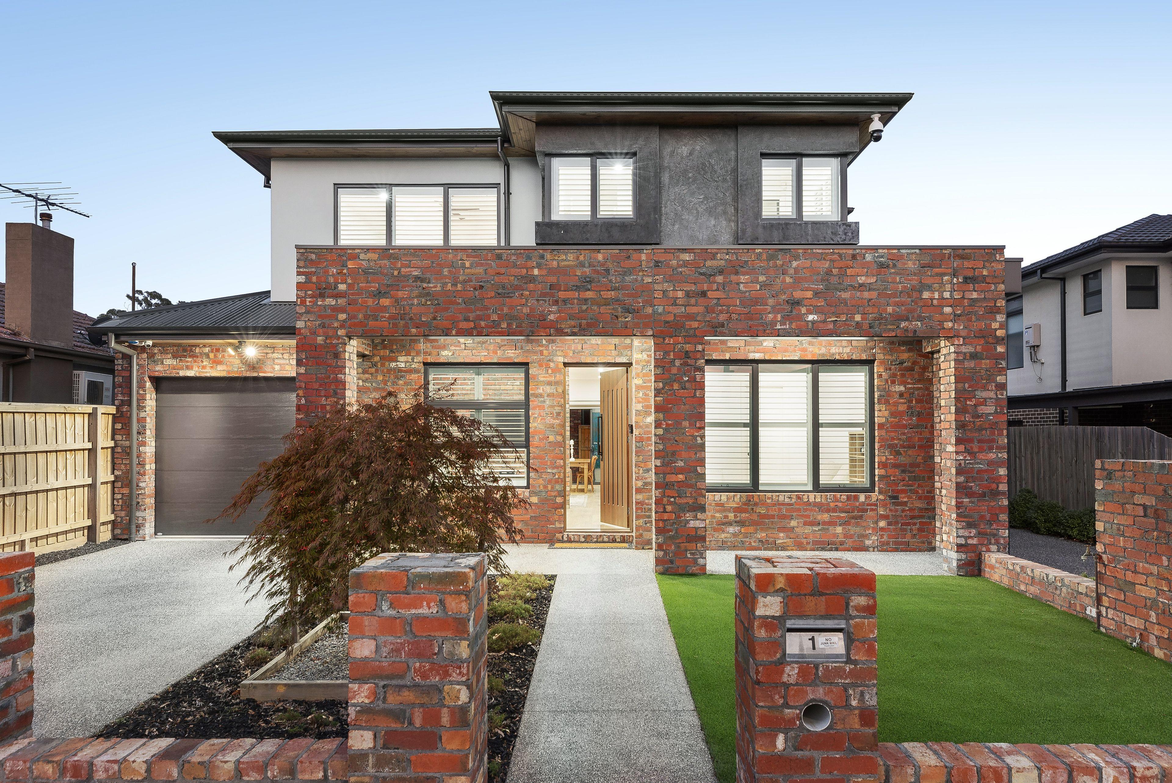 Prop-GPT: Townhouse: VIC Glenroy, VIC 3046 Home For Rent