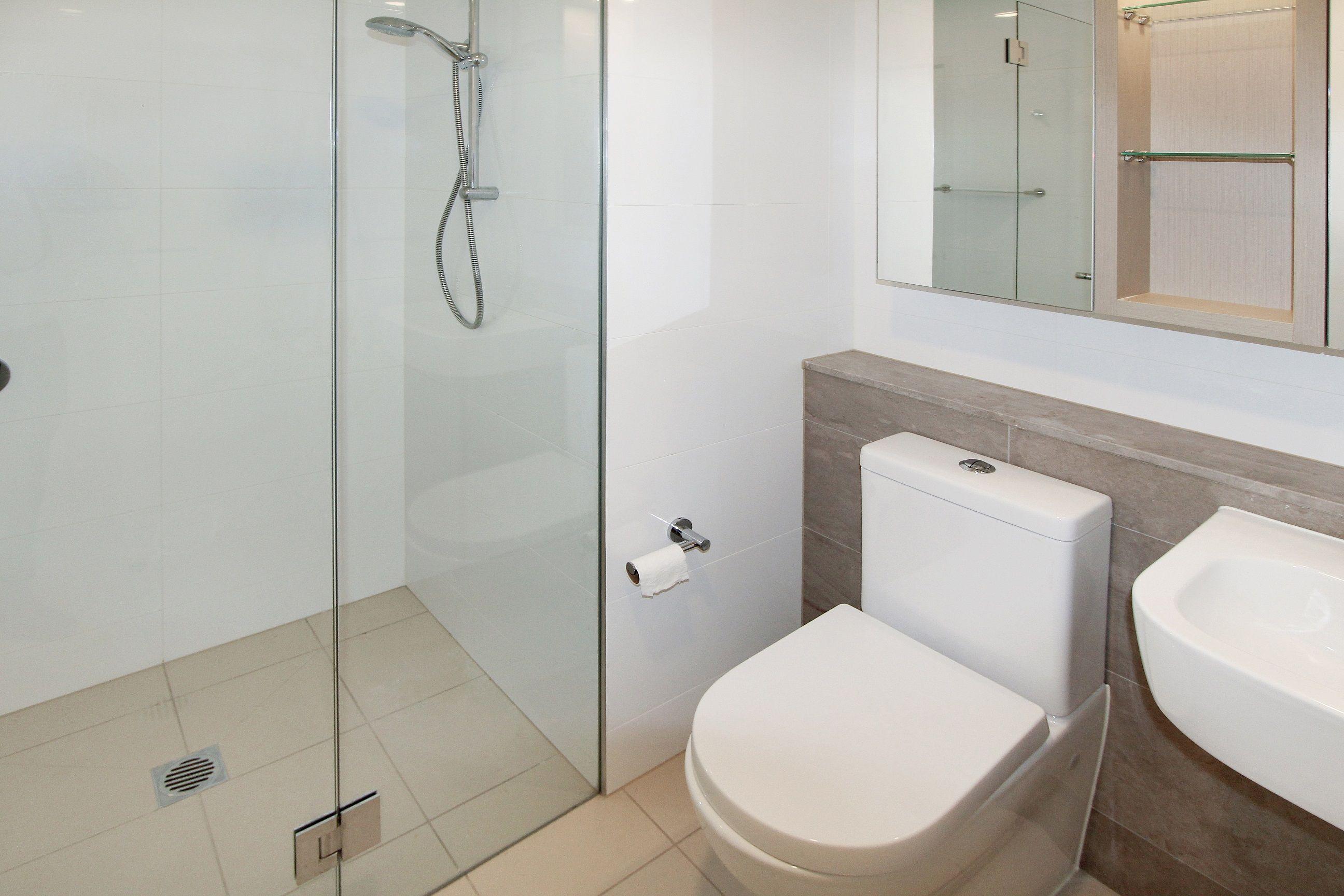 Spacious 2 Bedroom with Two Storage Cages and One Parking!