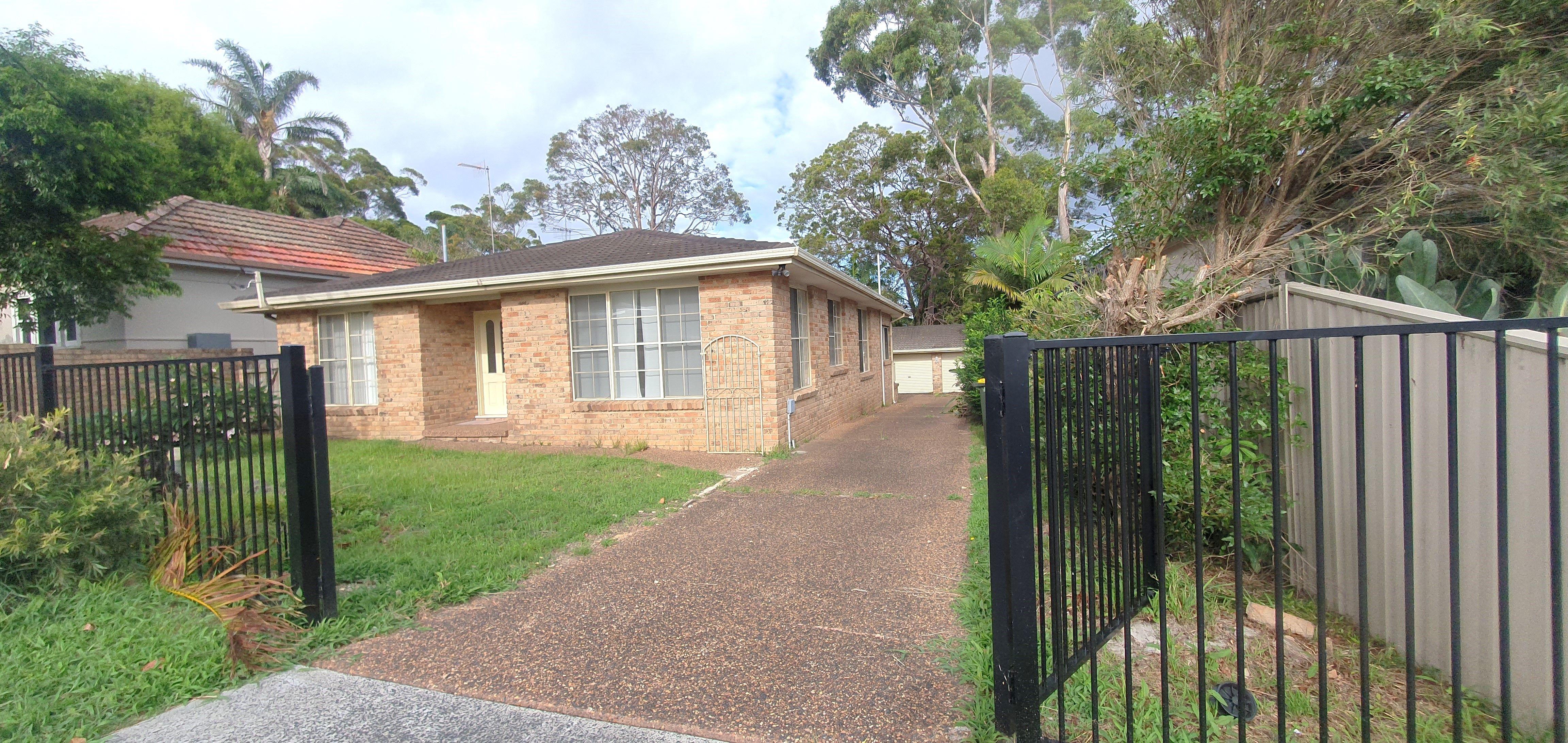 Prop-GPT: House: NSW Bateau Bay, NSW 2261 Home For Rent