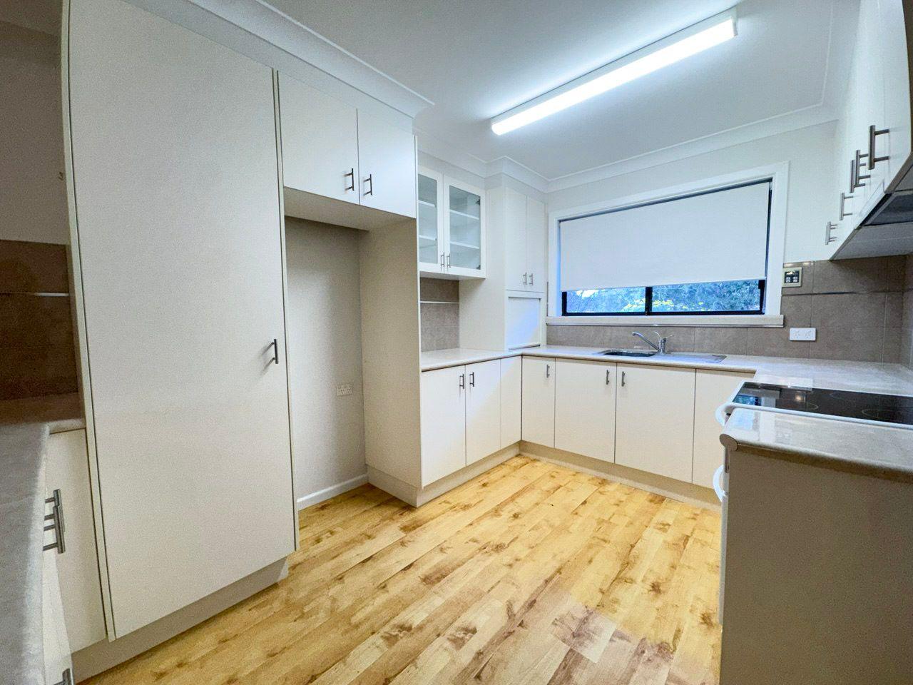 House for Rent: Parkes, NSW 2870, NSW, 2870