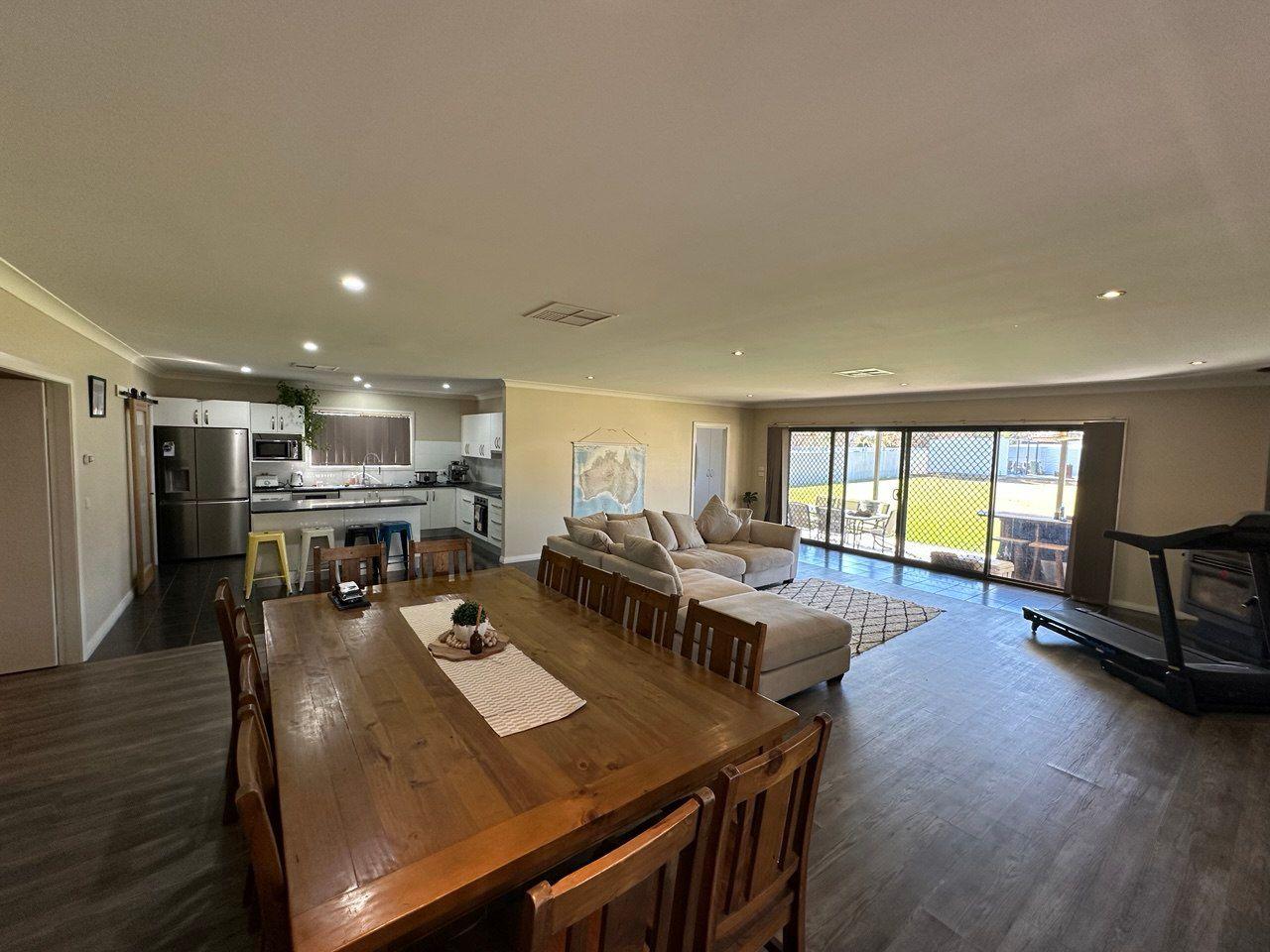 House for Rent: Forbes, NSW 2871, NSW, 2871