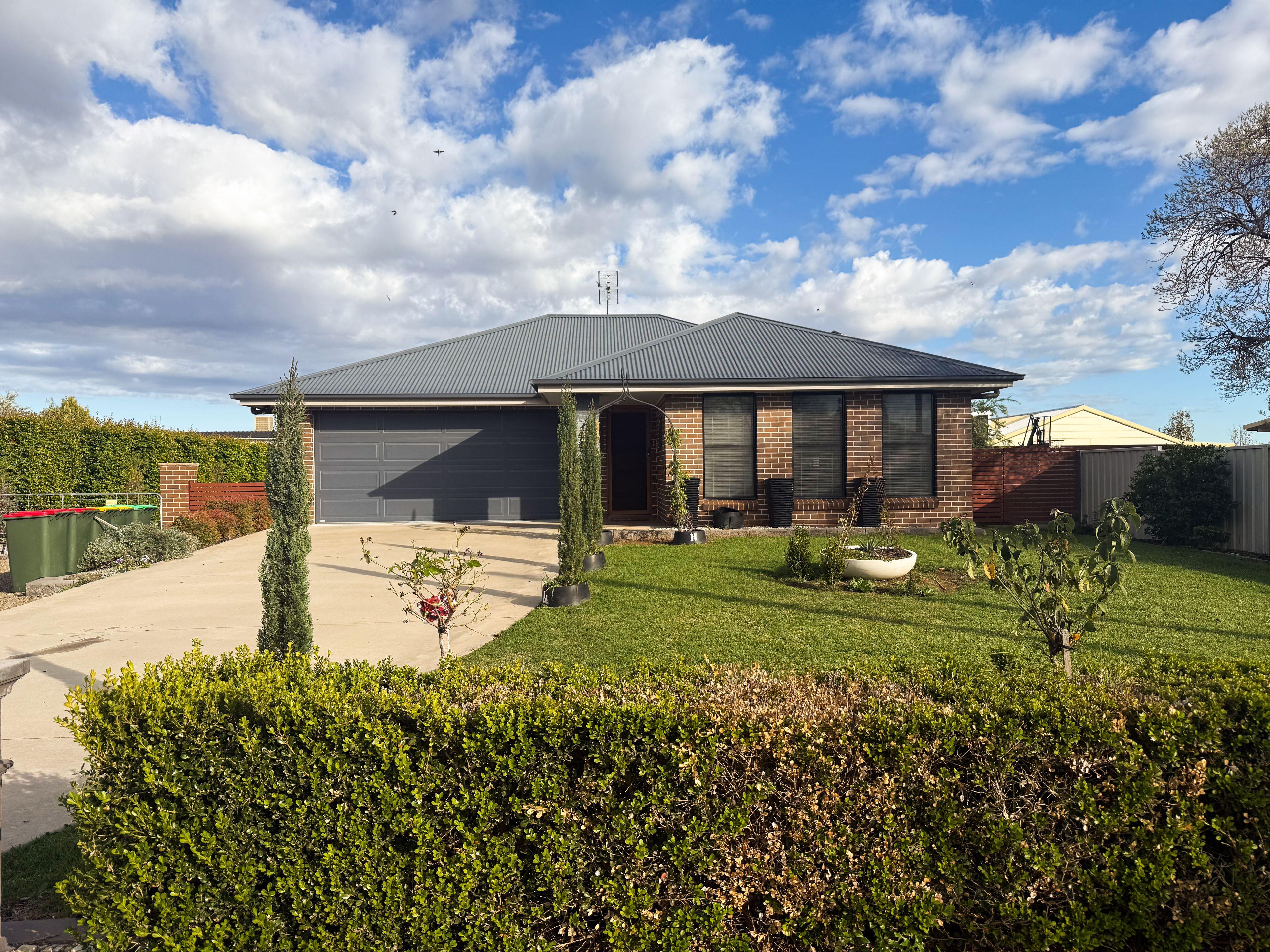 House for Rent: Forbes, NSW 2871, NSW, 2871
