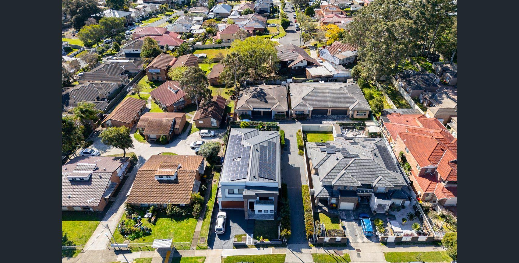 Prop-GPT: 'Villa: NSW Pendle Hill, NSW 2145 Home For Rent'