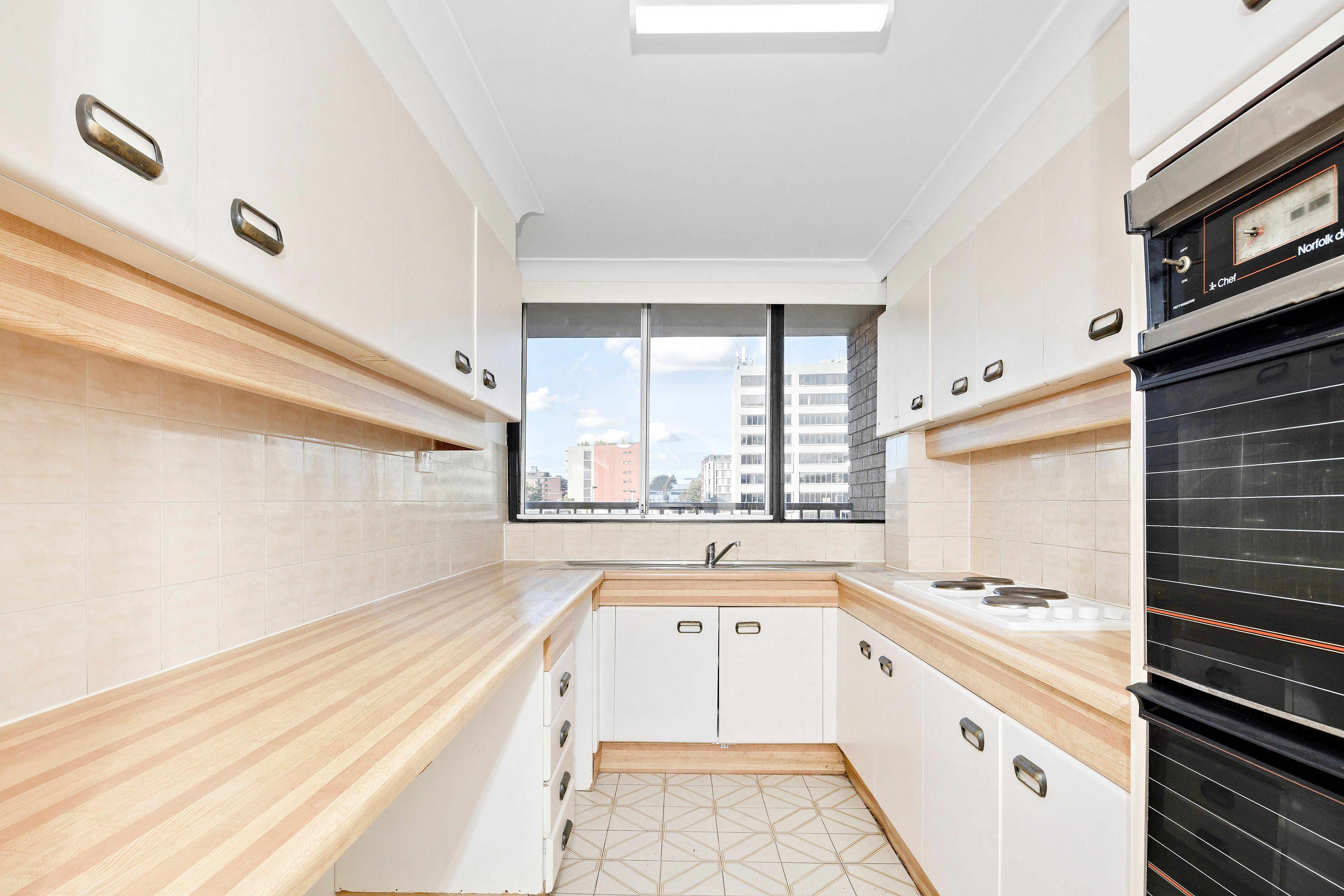 Spacious 2-Bedroom Apartment in the Heart of Strathfield
