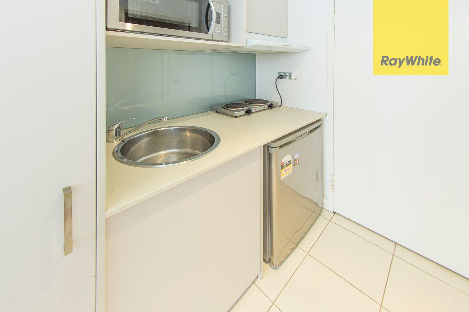 Studio for Rent: Rosehill, NSW 2142, NSW, 2142