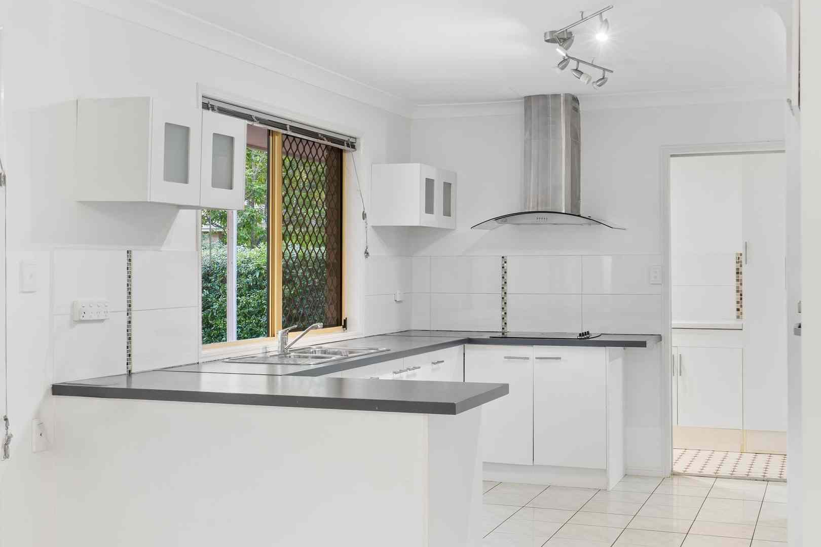 Home For Rent: QLD Parkinson, QLD 4115 House | Prop-GPT the AI-Powered Property Portal