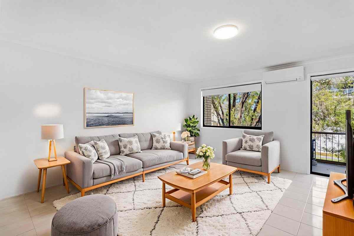 Queensland 4215: QLD Labrador, QLD 4215 Property | Prop-GPT the AI-Powered Property Portal