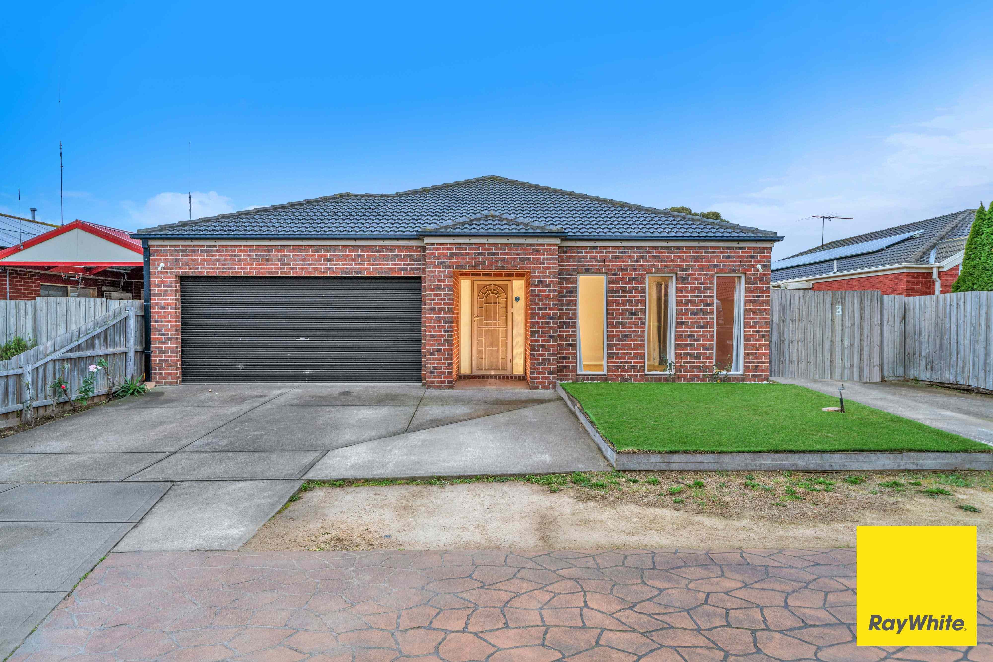 Prop-GPT: House: VIC Werribee, VIC 3030 Home For Rent