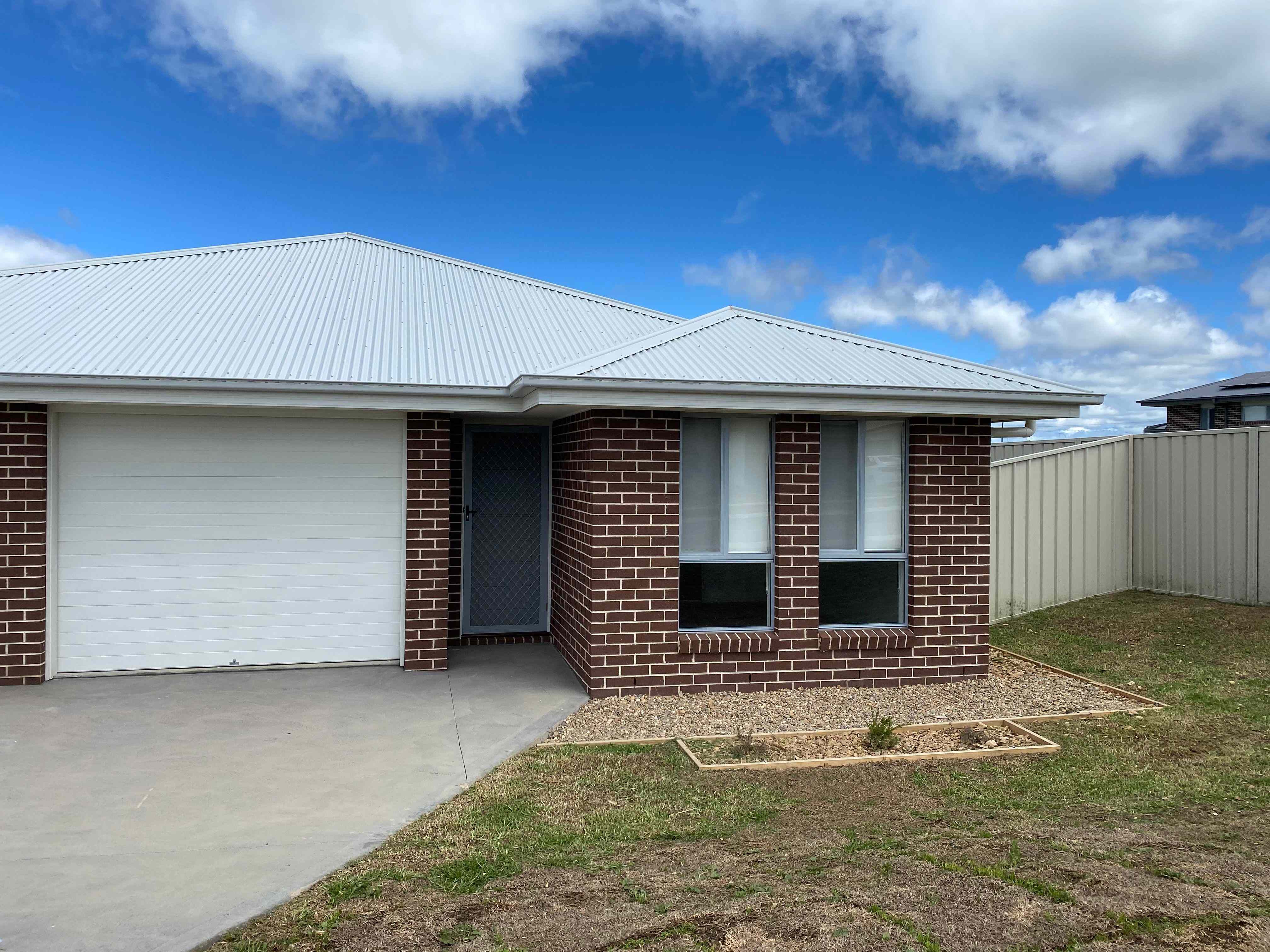Home For Rent: NSW Goulburn, NSW 2580 DuplexSemi-detached | Prop-GPT the AI-Powered Property Portal