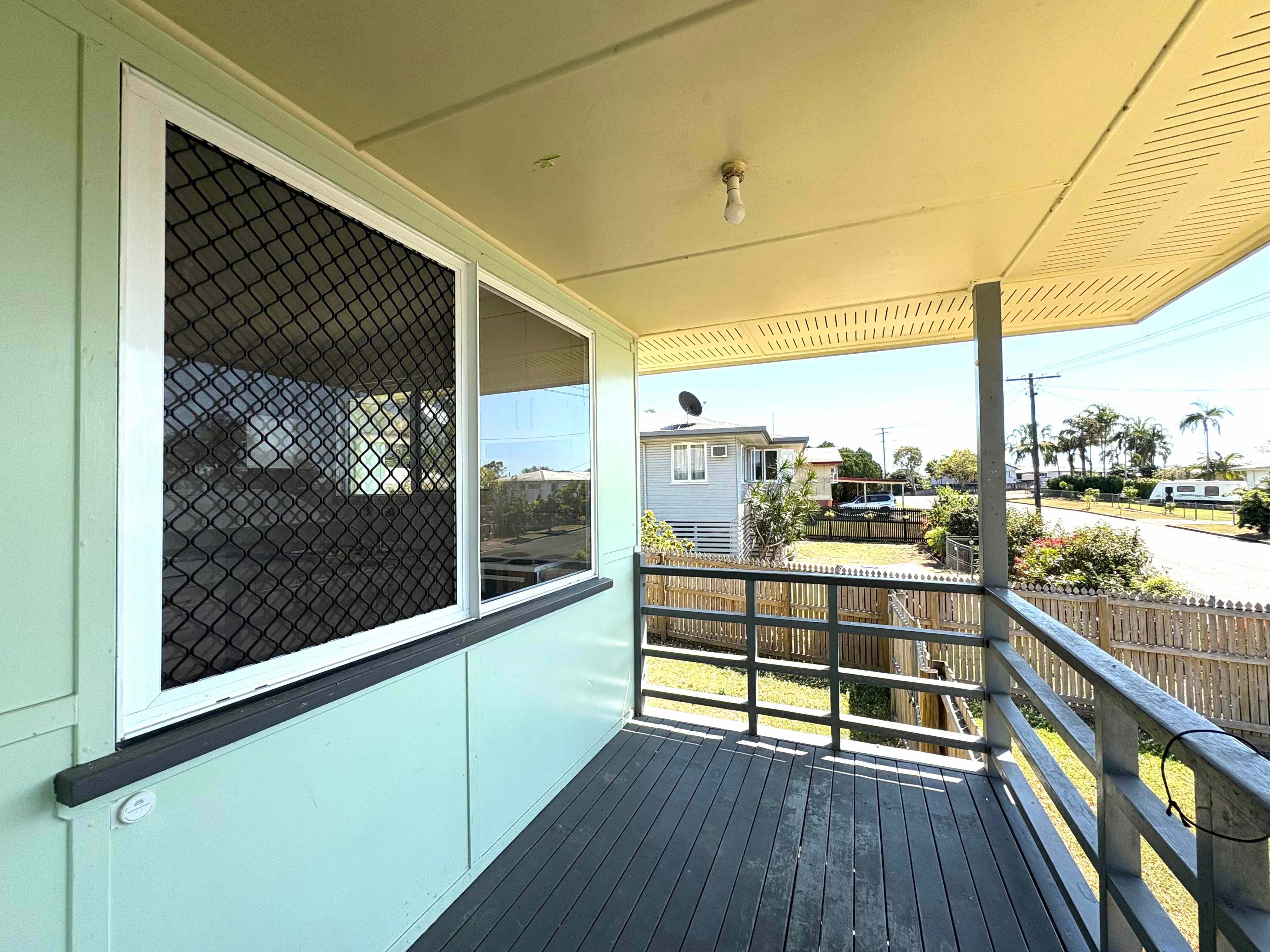 Prop-GPT: House: QLD Sarina, QLD 4737 Home For Rent