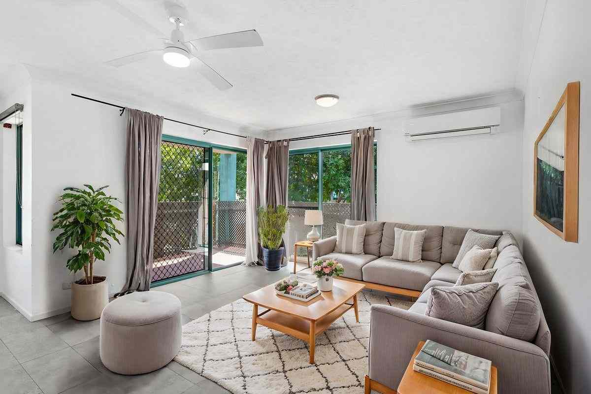 Queensland 4218: QLD Mermaid Beach, QLD 4218 Property | Prop-GPT the AI-Powered Property Portal