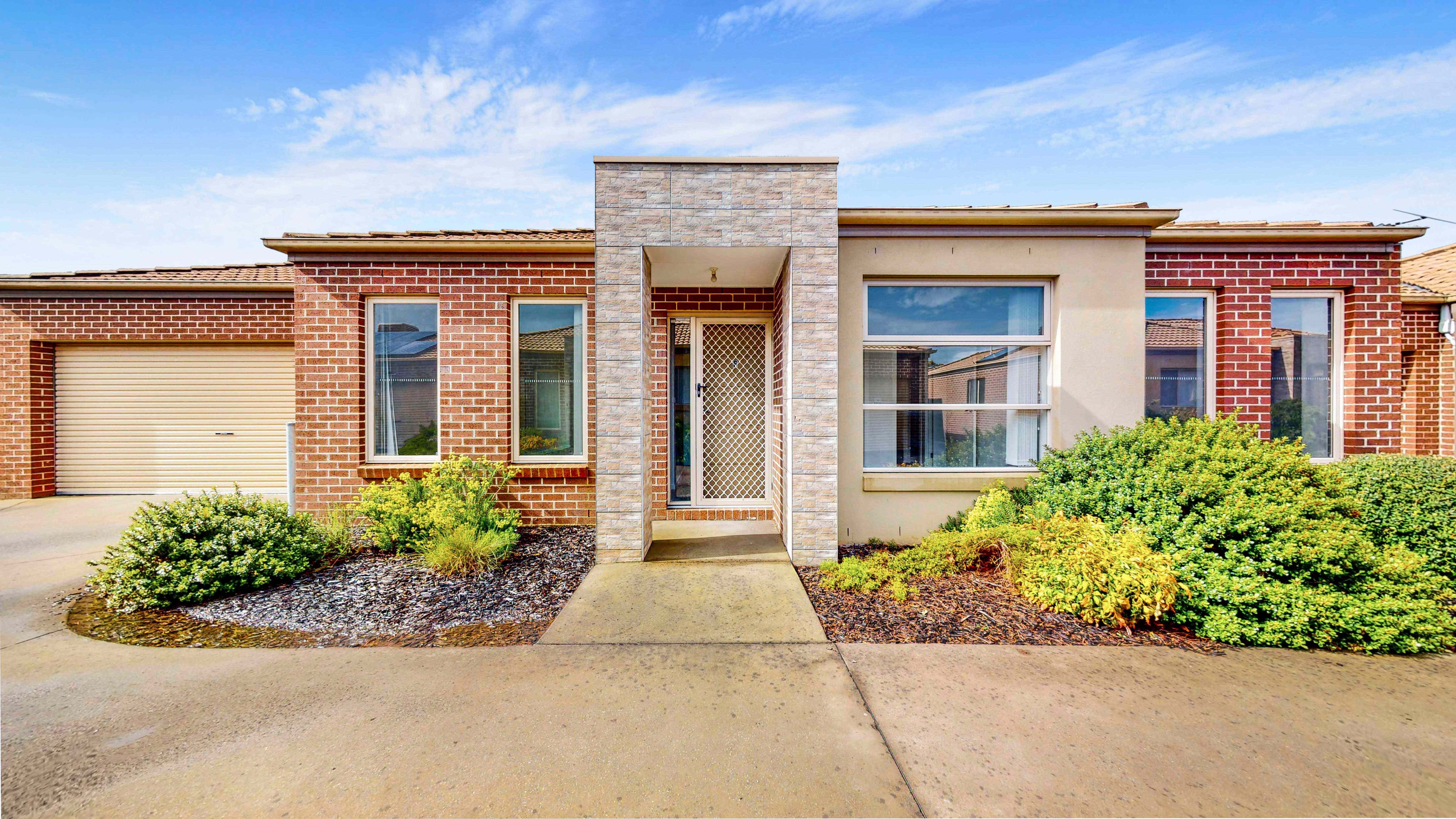 Home For Rent: VIC Pakenham, VIC 3810 House | Prop-GPT the AI-Powered Property Portal