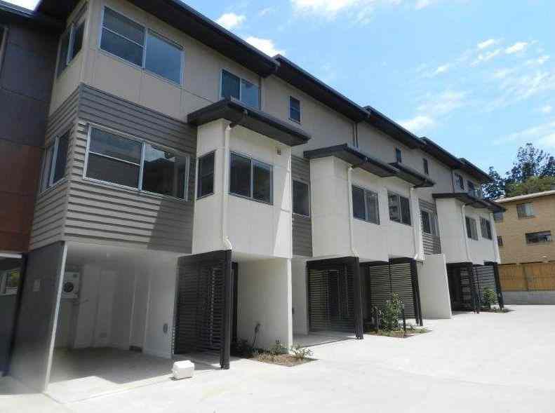 Home For Rent: QLD West Gladstone, QLD 4680 Townhouse | Prop-GPT the AI-Powered Property Portal