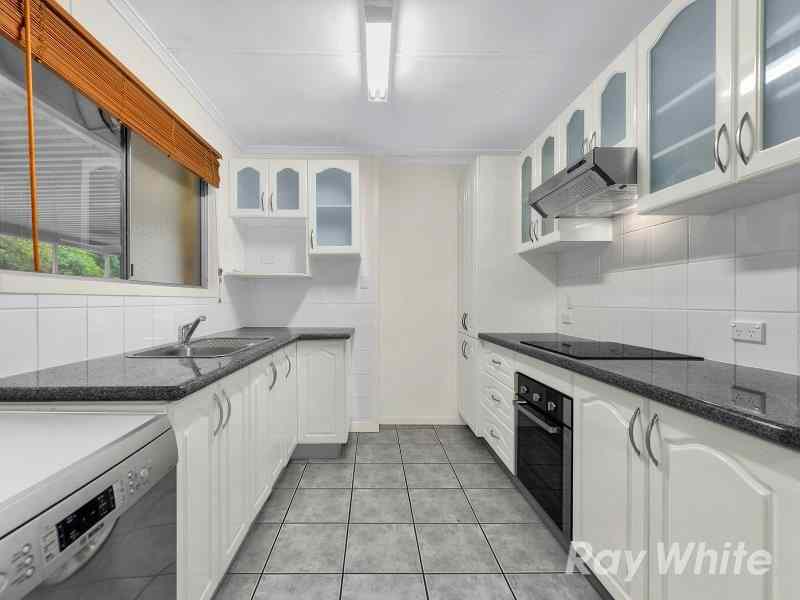 Prop-GPT: House: QLD Stafford Heights, QLD 4053 Home For Rent