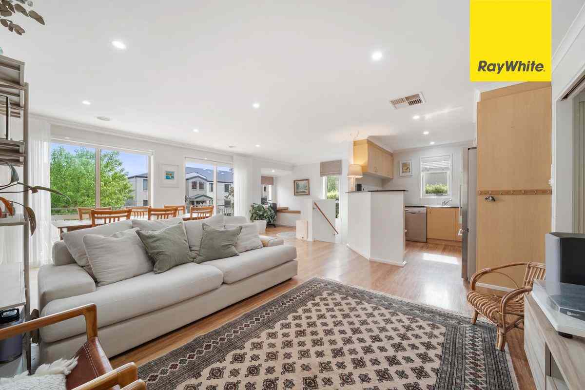 Prop-GPT: Townhouse: ACT Bruce, ACT 2617 Home For Rent