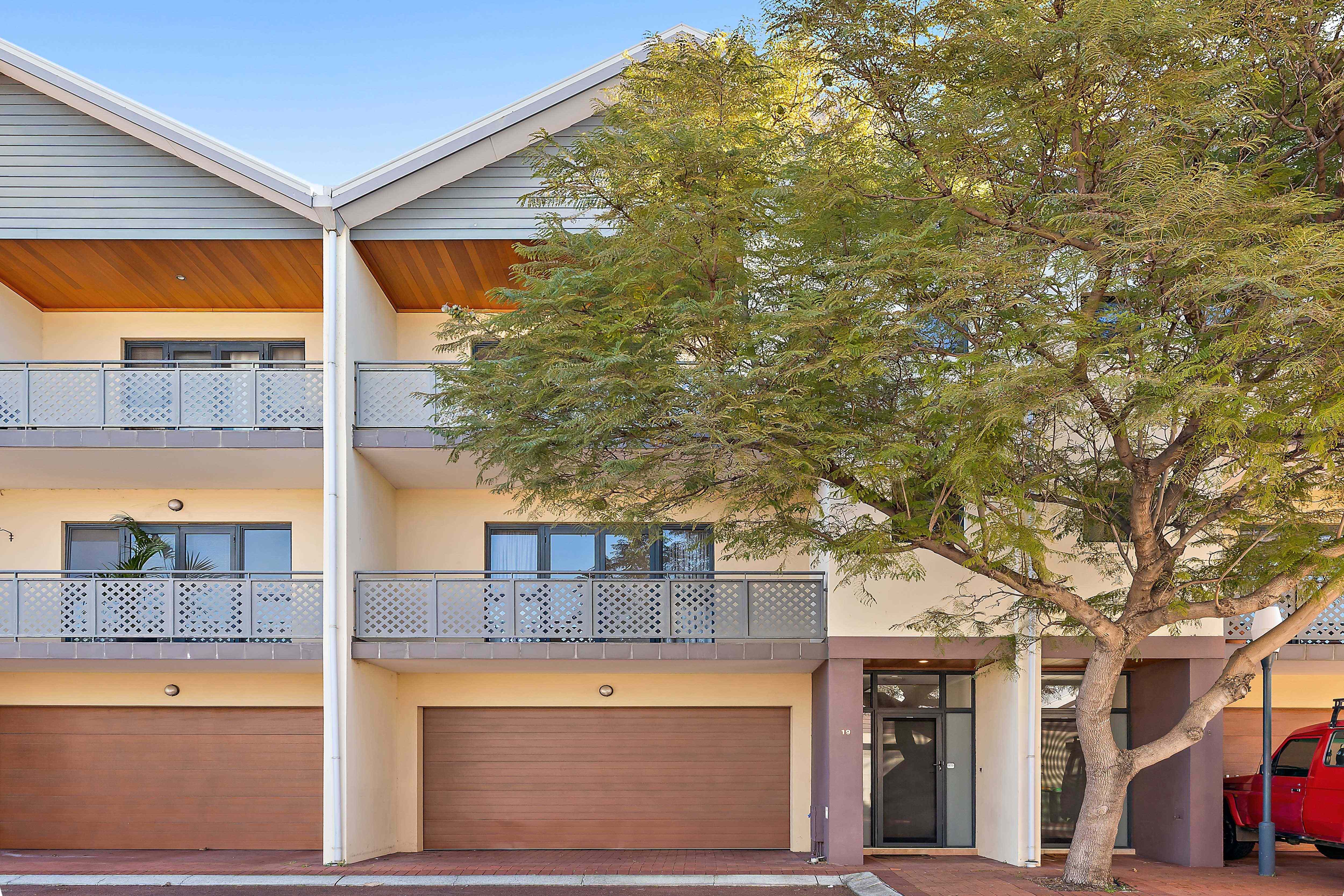 Home For Rent: WA South Fremantle, WA 6162 Townhouse | Prop-GPT the AI-Powered Property Portal