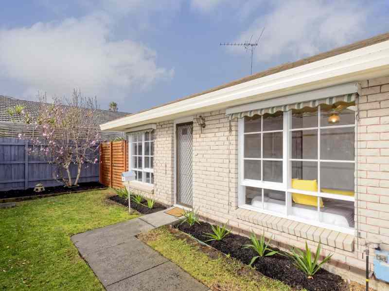 Home For Rent: VIC Cheltenham, VIC 3192 Unit | Prop-GPT the AI-Powered Property Portal
