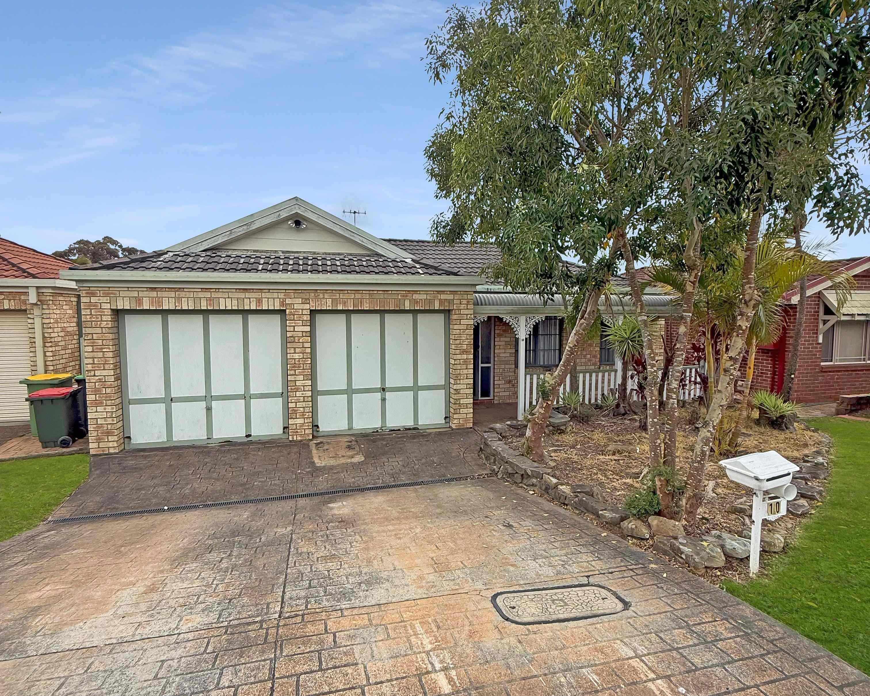 Prop-GPT: House: NSW Blue Haven, NSW 2262 Home For Rent