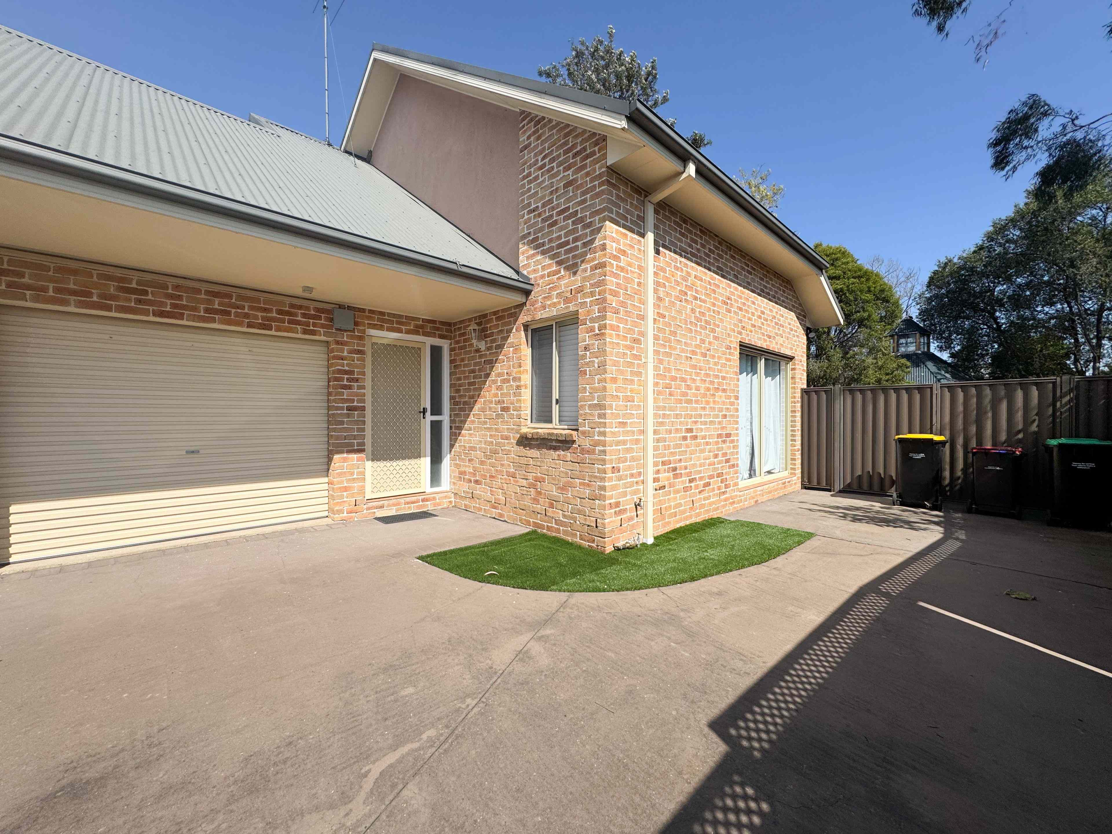 Home For Rent: NSW Cambridge Park, NSW 2747 Townhouse | Prop-GPT the AI-Powered Property Portal