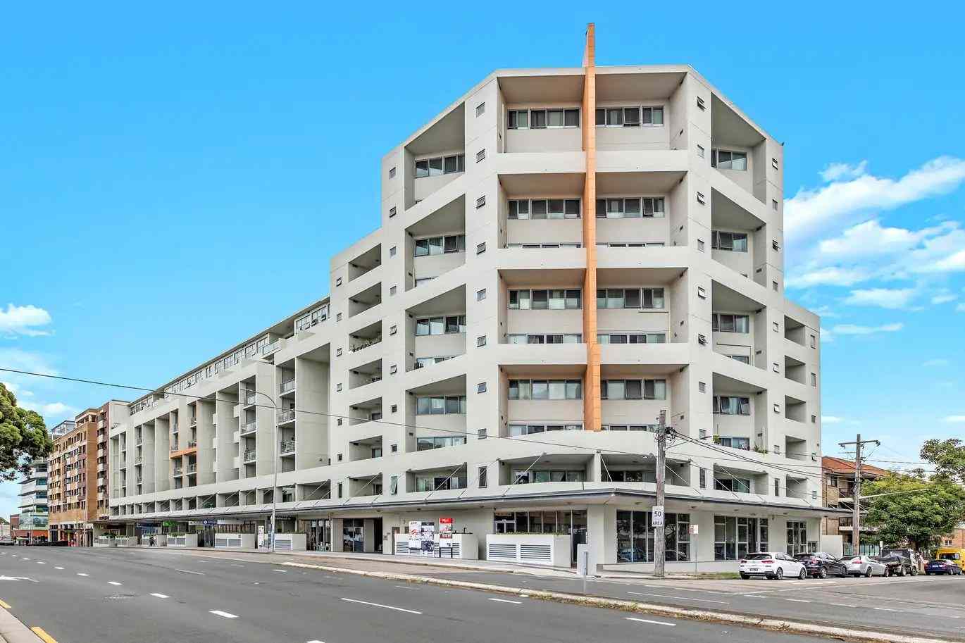 Prop-GPT: Apartment: NSW Hurstville, NSW 2220 Home For Rent