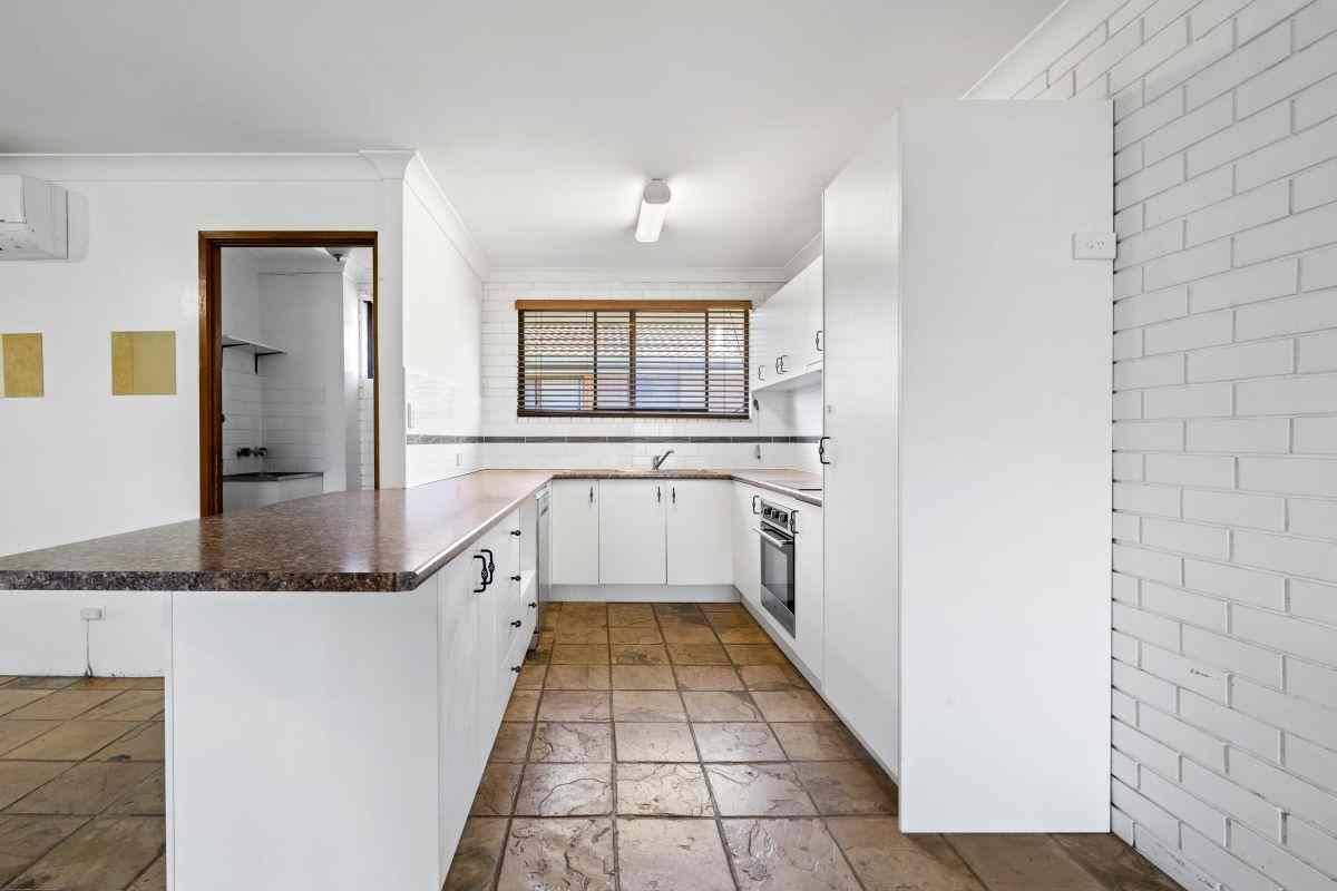 Home For Rent: QLD Mermaid Waters, QLD 4218 Unit | Prop-GPT the AI-Powered Property Portal