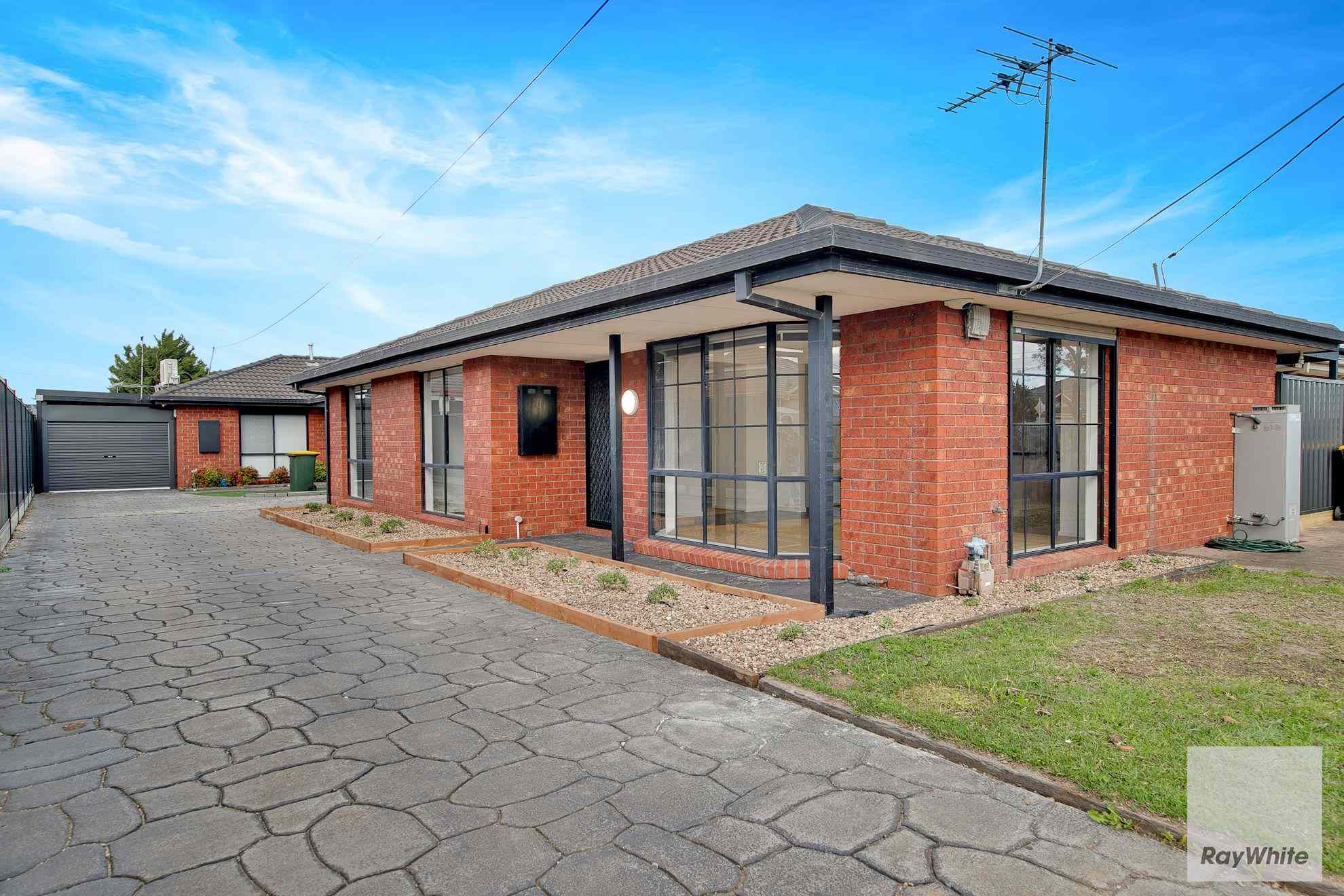 Prop-GPT: House: VIC Deer Park, VIC 3023 Home For Rent