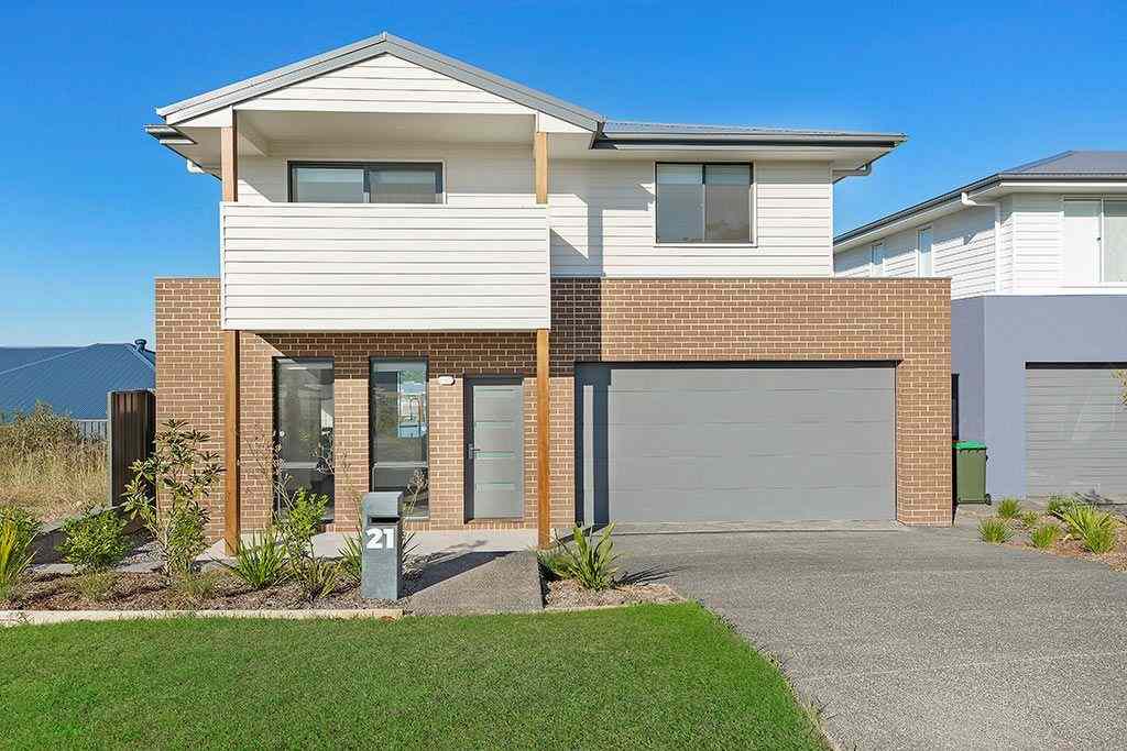 Prop-GPT: House: NSW Cameron Park, NSW 2285 Home For Rent