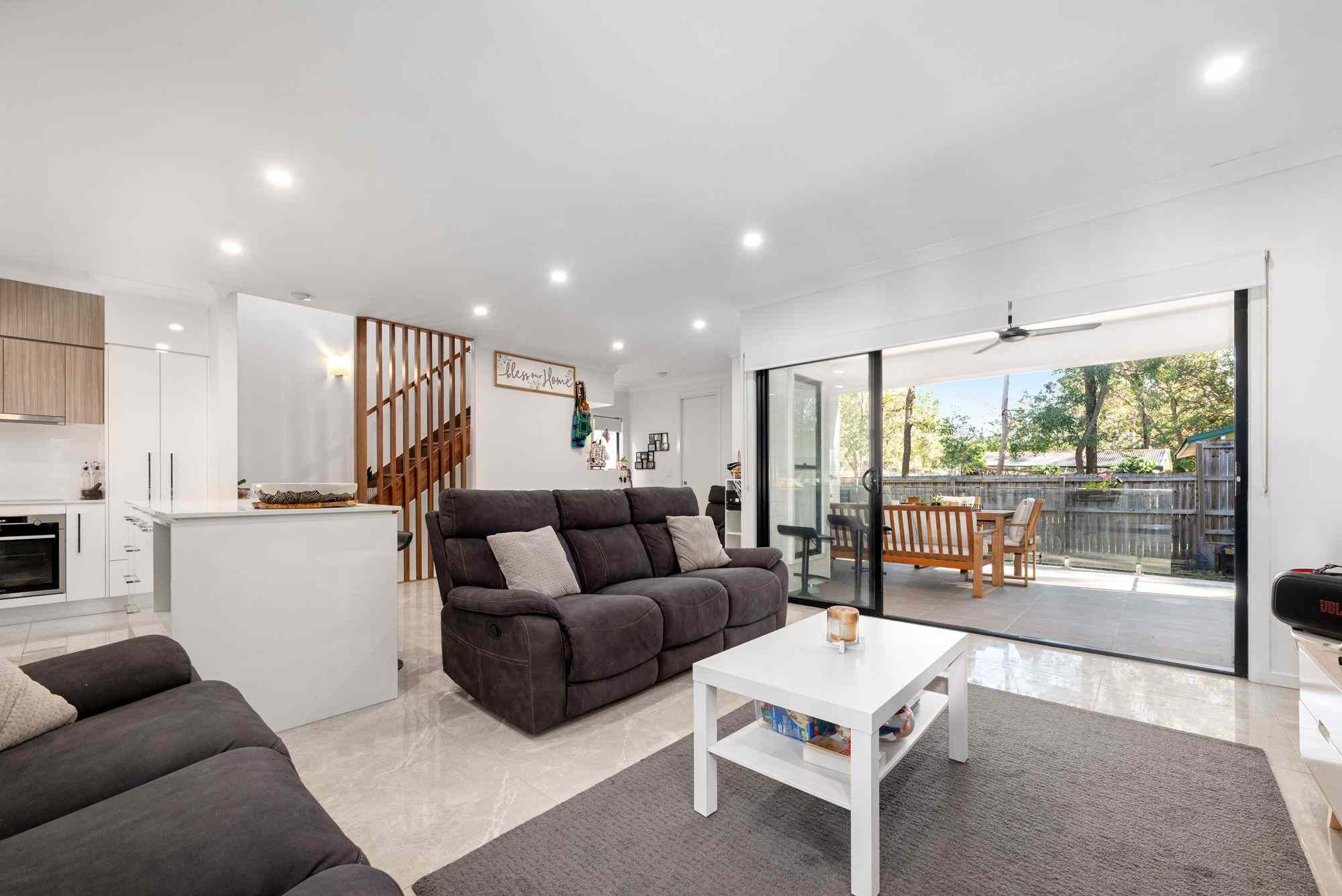 Home For Rent: QLD Mount Gravatt East, QLD 4122 Townhouse | Prop-GPT the AI-Powered Property Portal