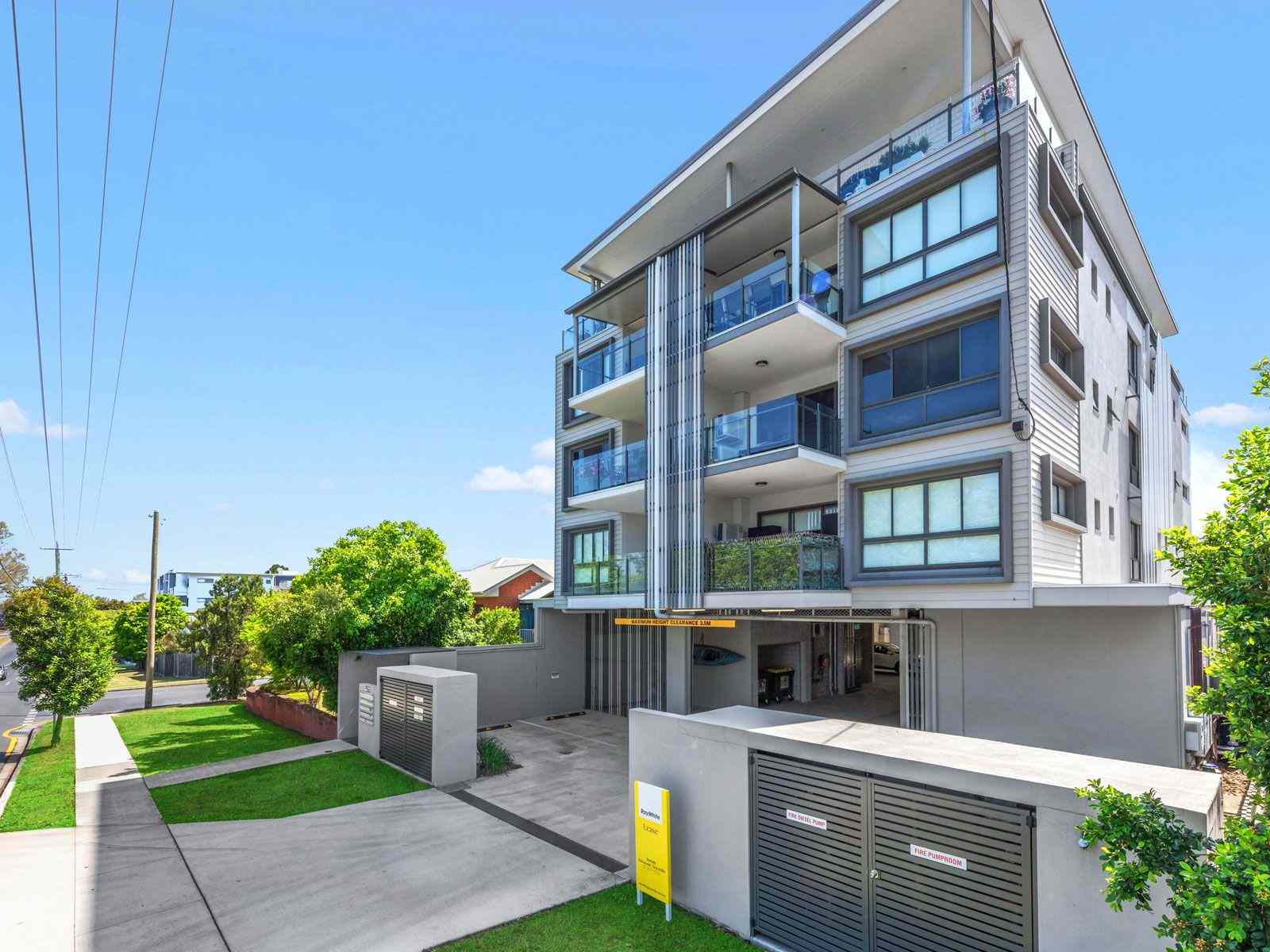 Home For Rent: QLD Corinda, QLD 4075 Unit | Prop-GPT the AI-Powered Property Portal