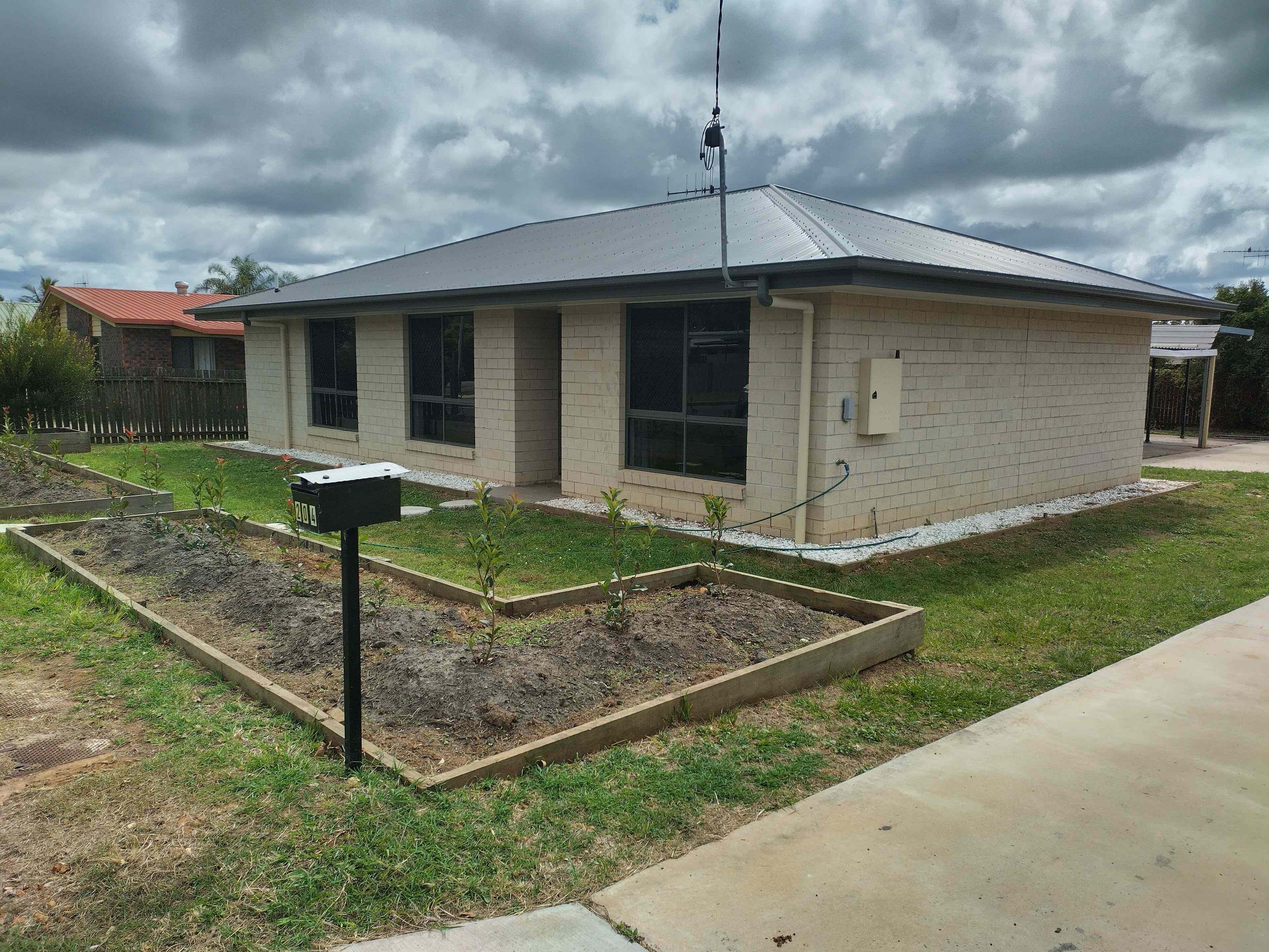 Home For Rent: QLD Granville, QLD 4650 House | Prop-GPT the AI-Powered Property Portal