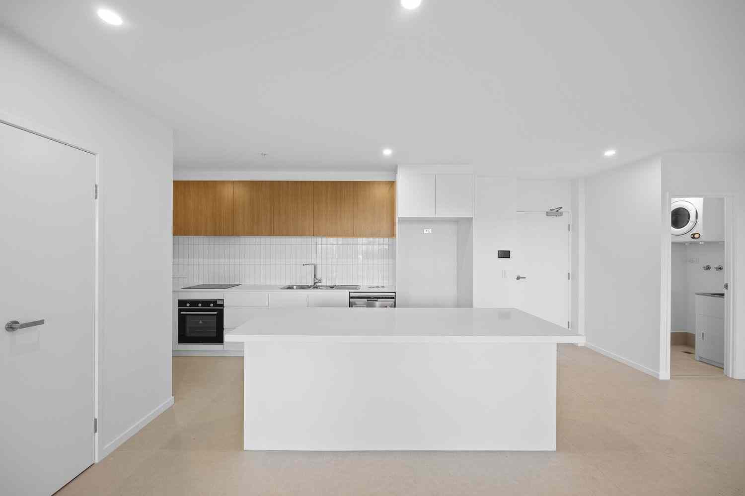 Home For Rent: QLD Maroochydore, QLD 4558 Unit | Prop-GPT the AI-Powered Property Portal