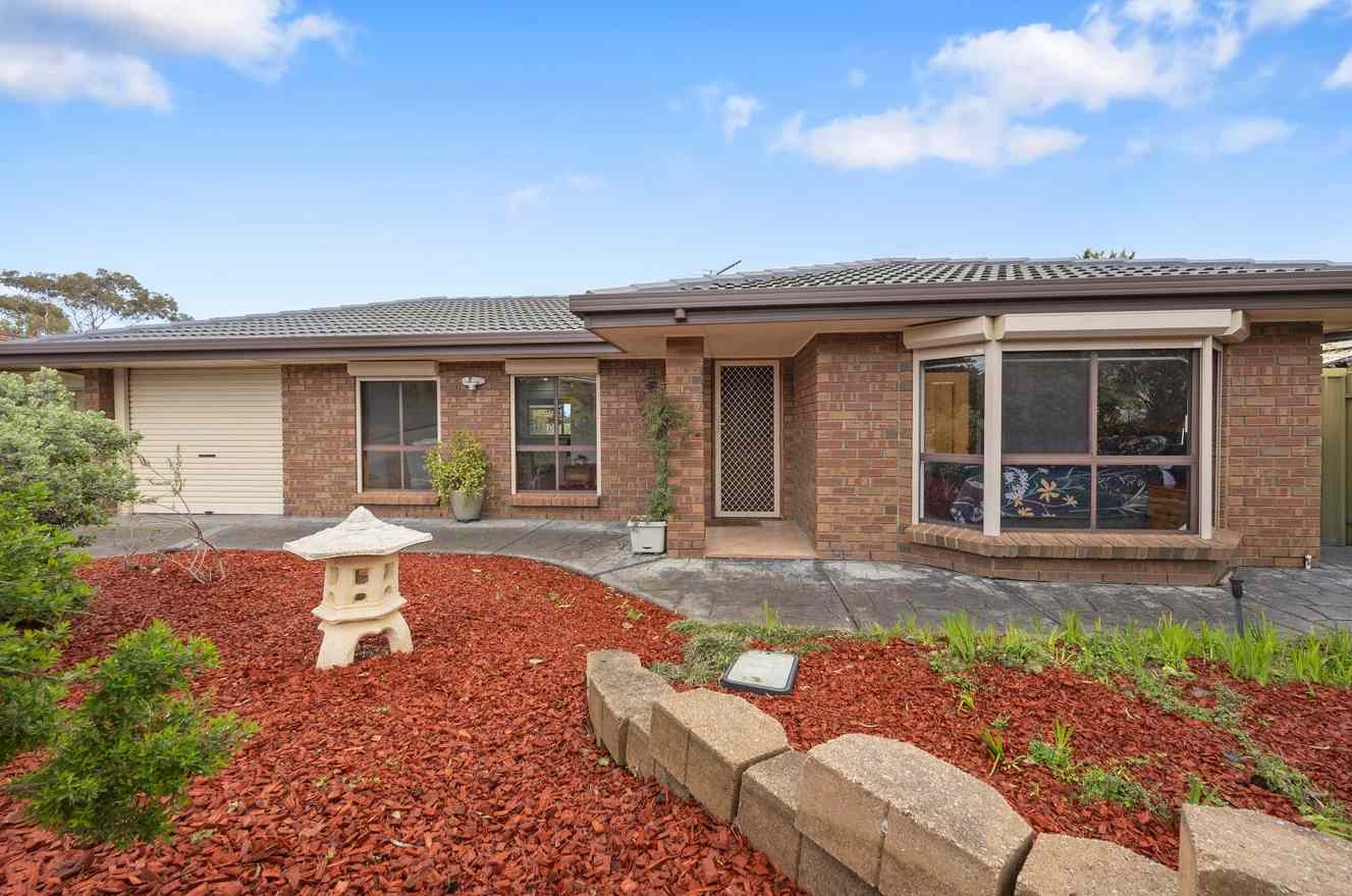 Prop-GPT: House: SA Morphett Vale, SA 5162 Home For Rent