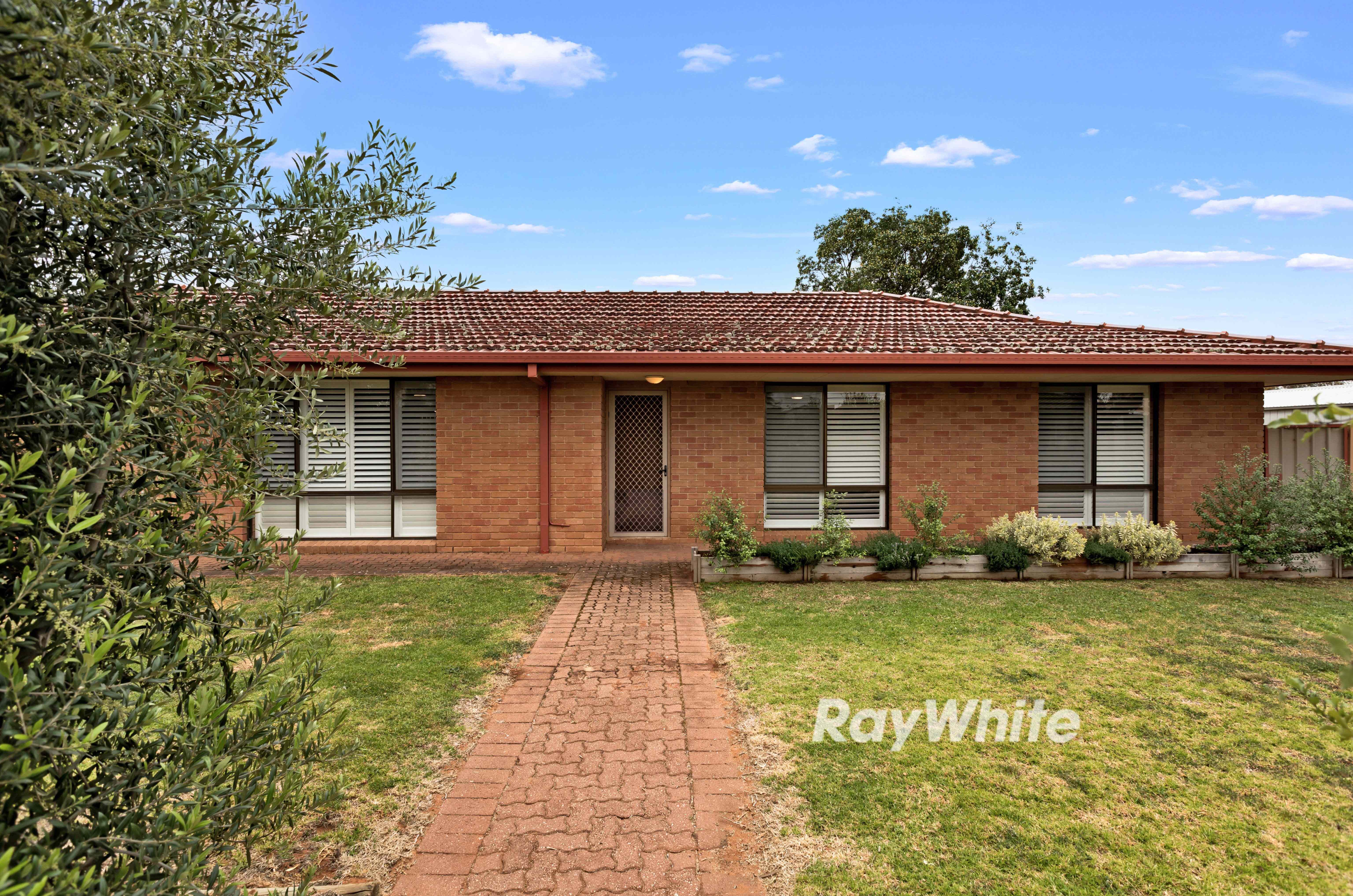 Home For Rent: VIC Red Cliffs, VIC 3496 House | Prop-GPT the AI-Powered Property Portal