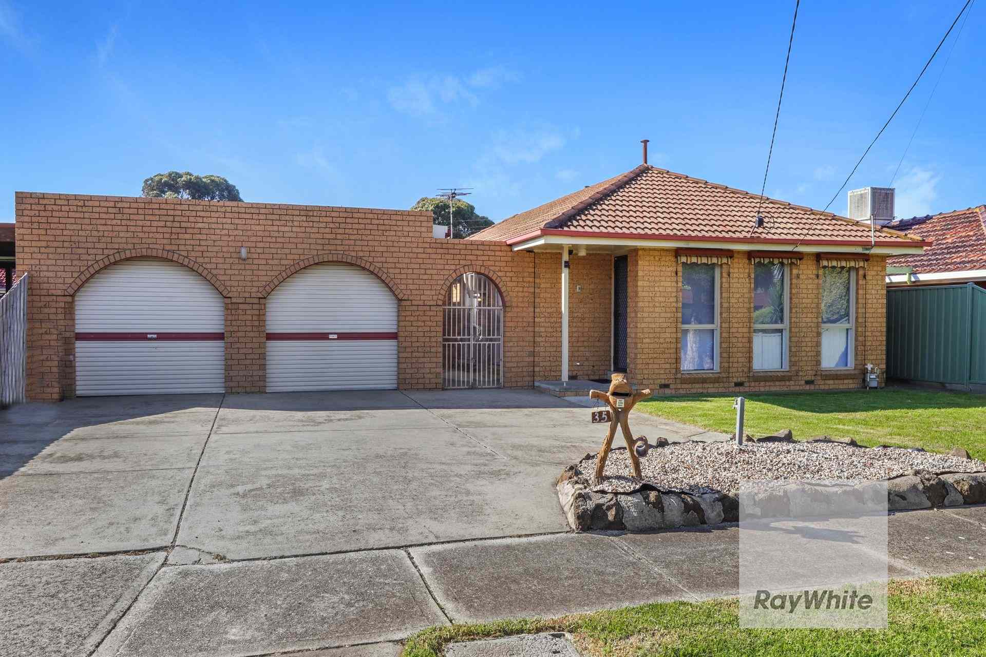 Home For Rent: VIC Gladstone Park, VIC 3043 House | Prop-GPT the AI-Powered Property Portal