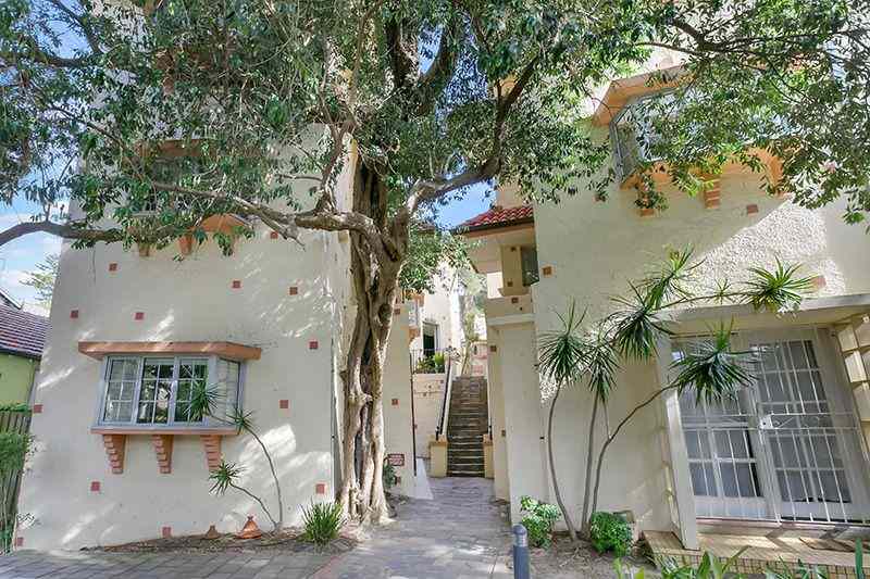 Prop-GPT: Apartment: NSW Bondi Beach, NSW 2026 Home For Rent