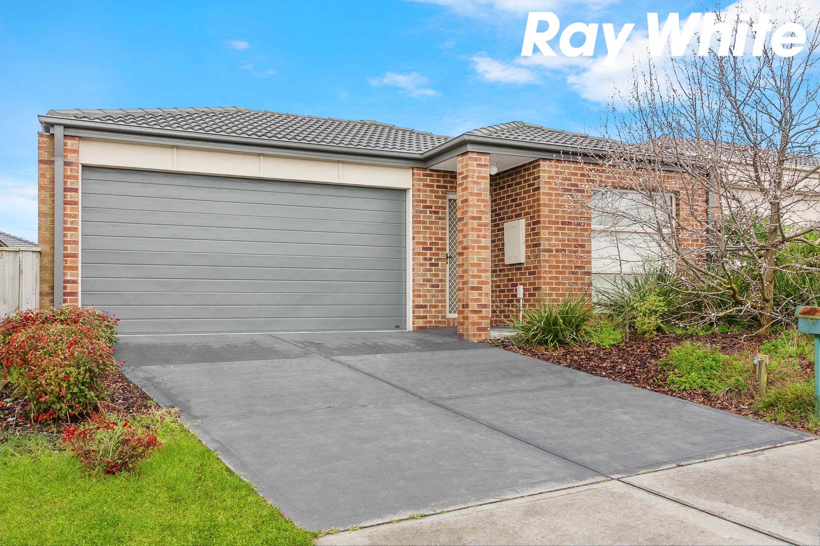 Home For Rent: VIC Pakenham, VIC 3810 House | Prop-GPT the AI-Powered Property Portal