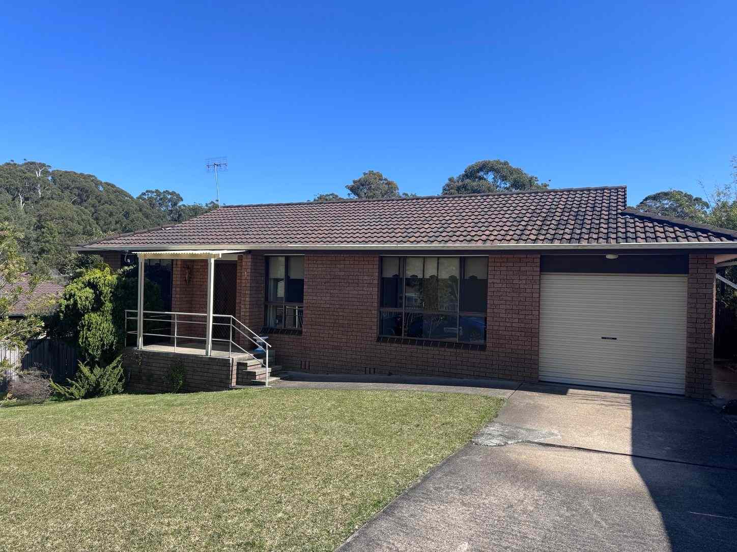 Prop-GPT: House: NSW Mollymook Beach, NSW 2539 New South Wales 2539