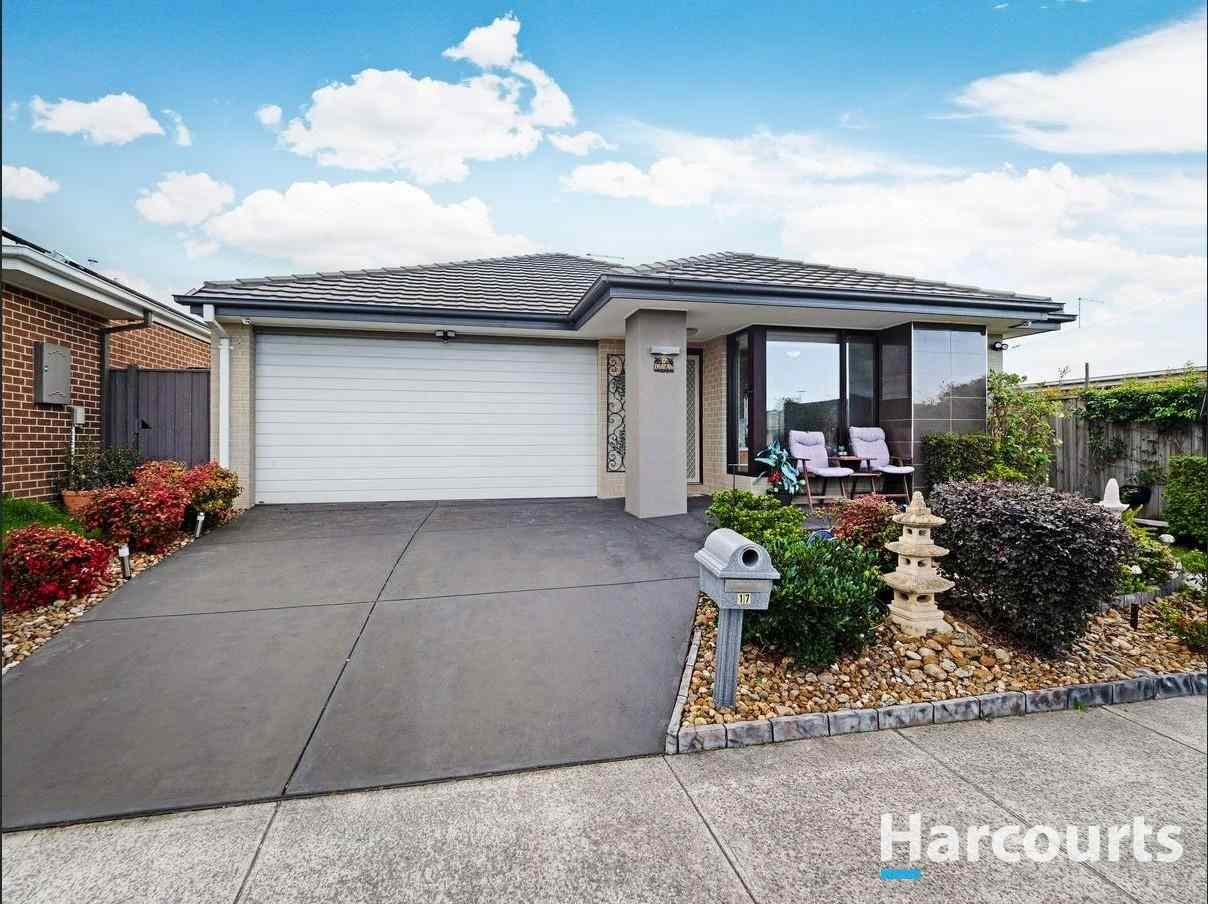 Victoria 3978: VIC Clyde North, VIC 3978 House | Prop-GPT the AI-Powered Property Portal