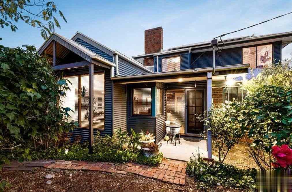 Home For Rent: VIC Pakenham, VIC 3810 House | Prop-GPT the AI-Powered Property Portal