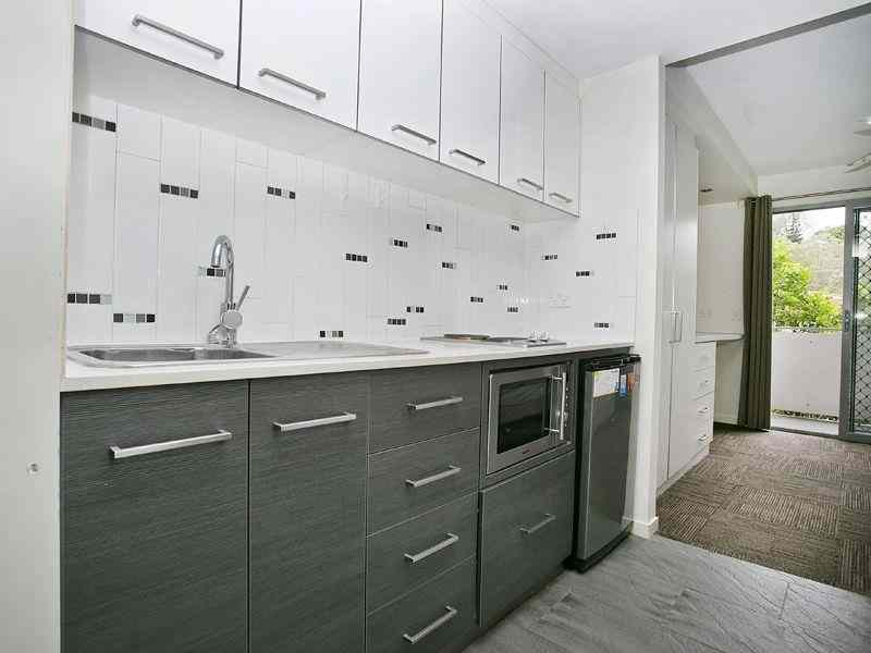 Home For Rent: QLD Newmarket, QLD 4051 Unit | Prop-GPT the AI-Powered Property Portal