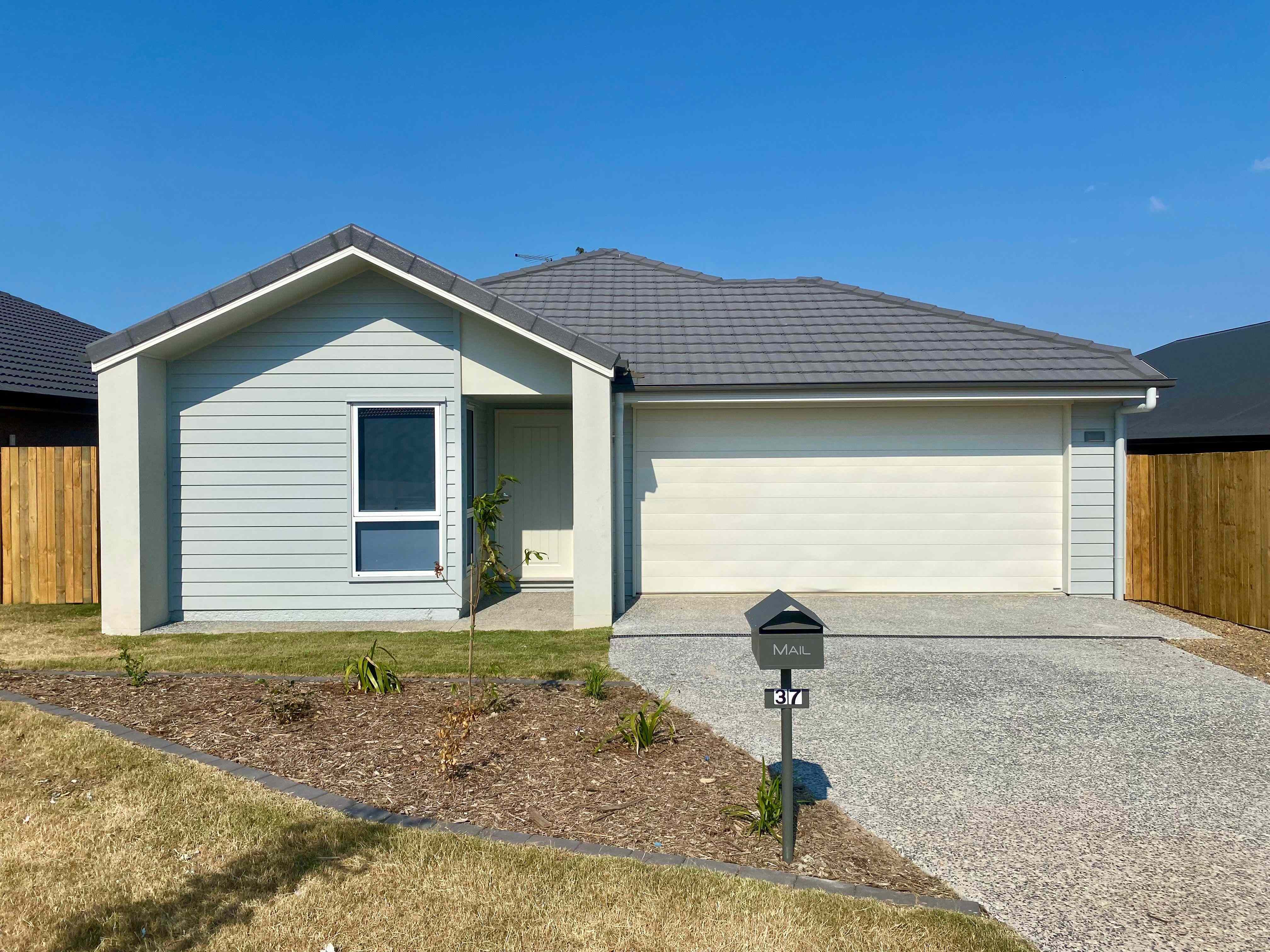 Home For Rent: QLD Park Ridge, QLD 4125 House | Prop-GPT the AI-Powered Property Portal