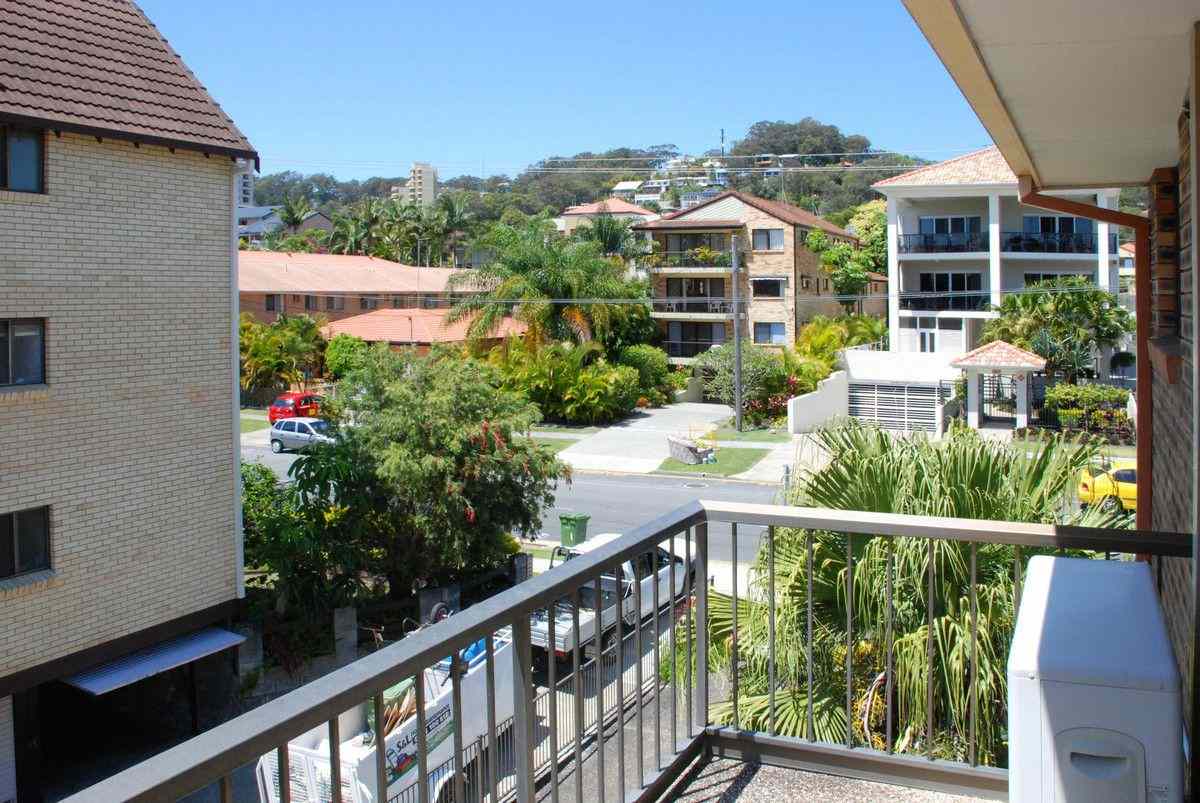 Queensland 4220: QLD Burleigh Heads, QLD 4220 Property | Prop-GPT the AI-Powered Property Portal