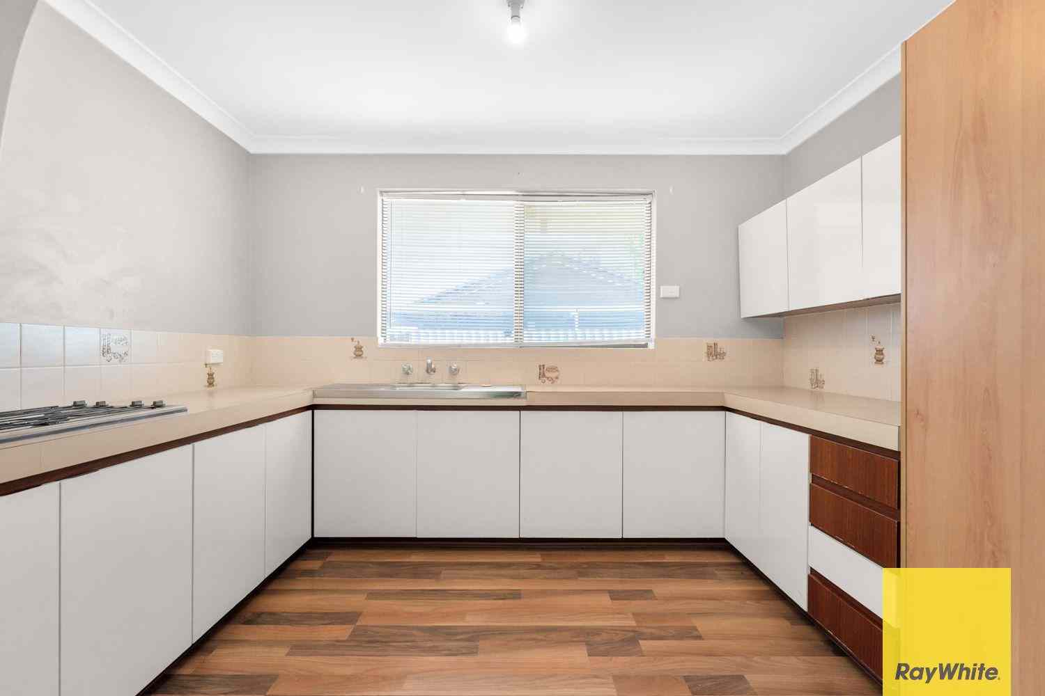 Prop-GPT: House: WA Kelmscott, WA 6111 Home For Rent